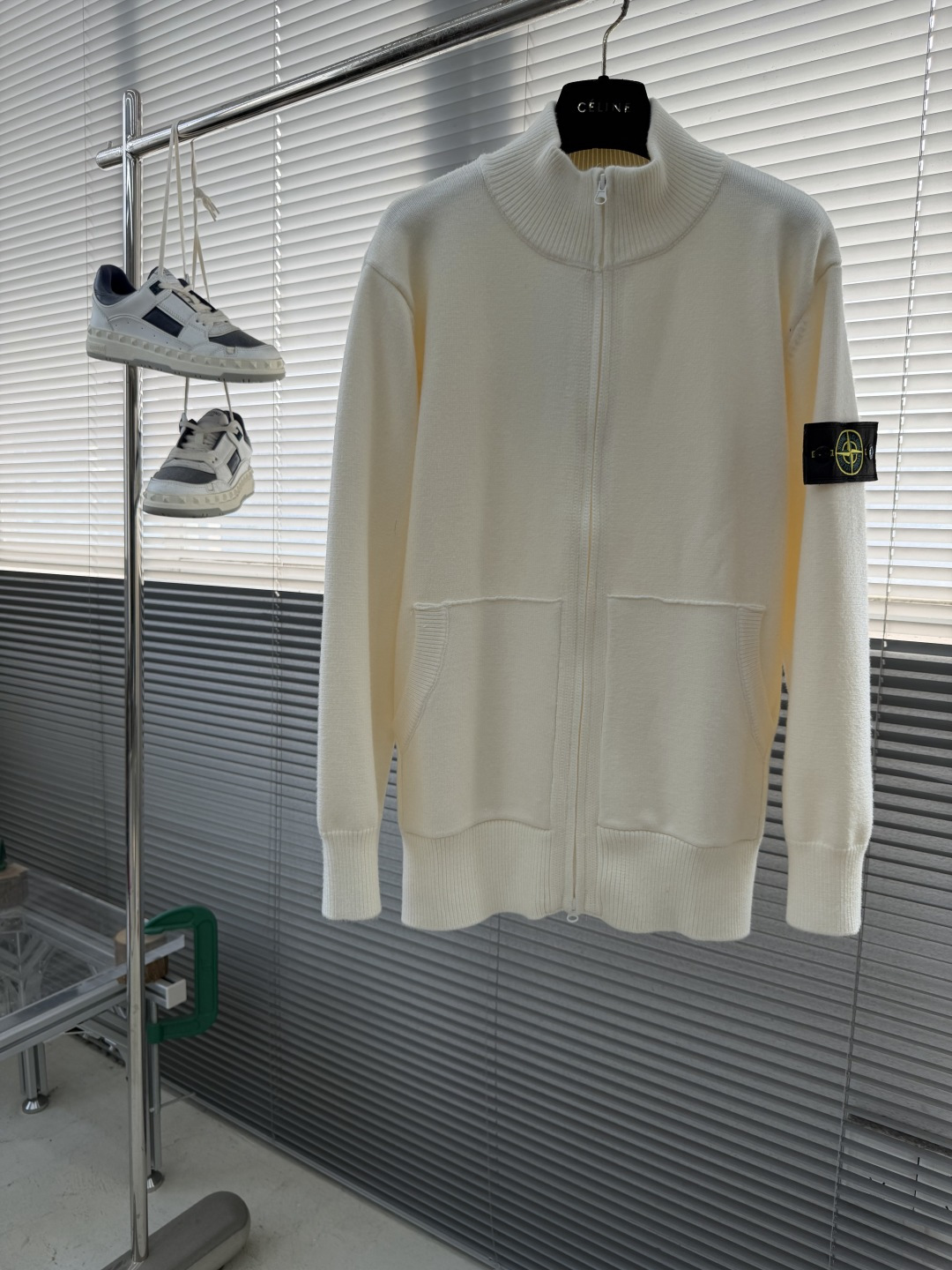 -Stone Island    秋冬季新品 半高立领 拉链针织开衫。袖标可拆取。 石头岛经典基础款高街风袖臂徽章log