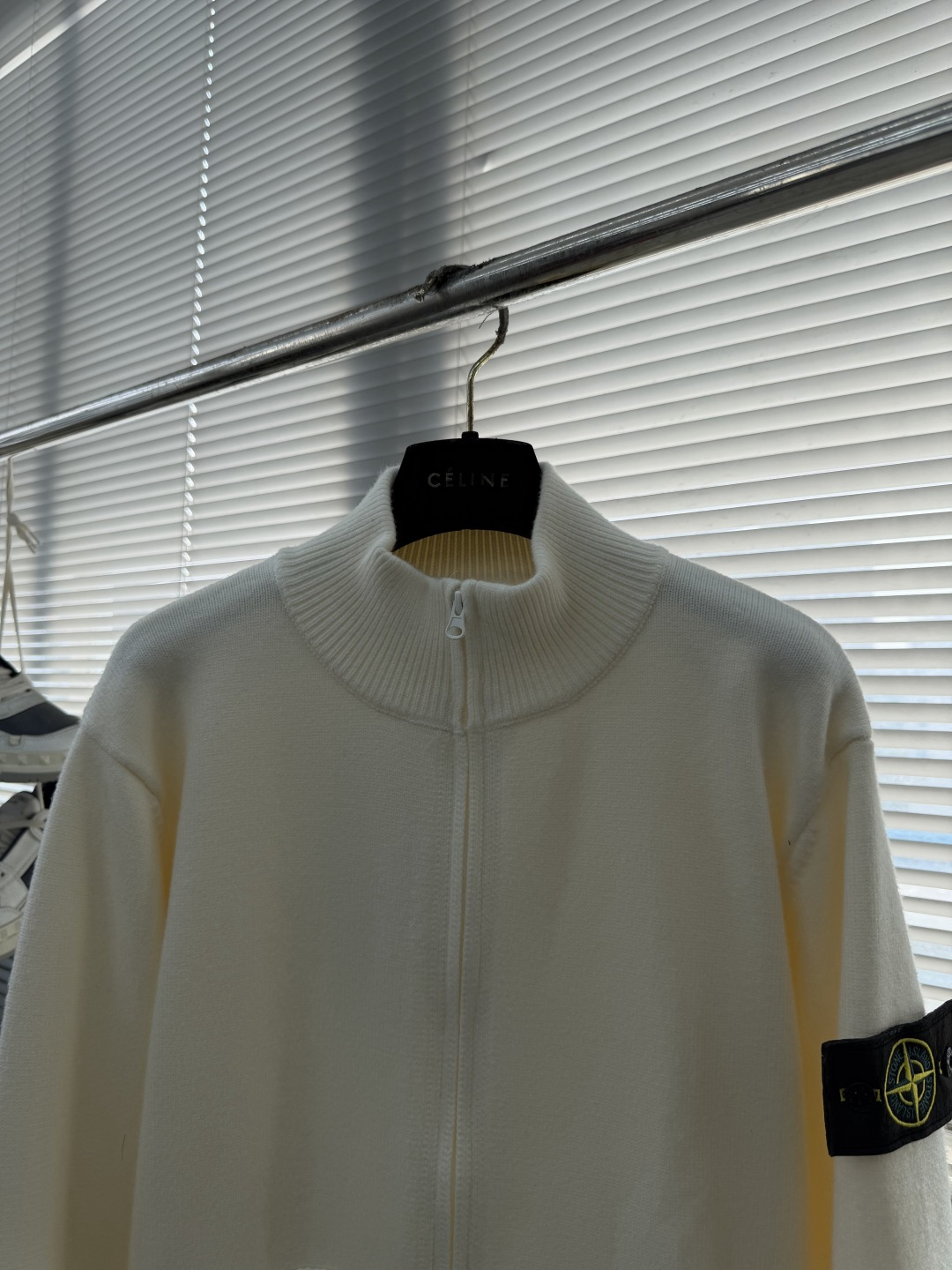 -Stone Island 秋冬季新品 半高立领 拉链针织开衫。袖标可拆取。 石头岛经典基础款高街风袖臂徽章log -Stone Island 秋冬季新品 半高立领 拉链针织开衫。袖标可拆取。 石头岛经典基础款高街风袖臂徽章log