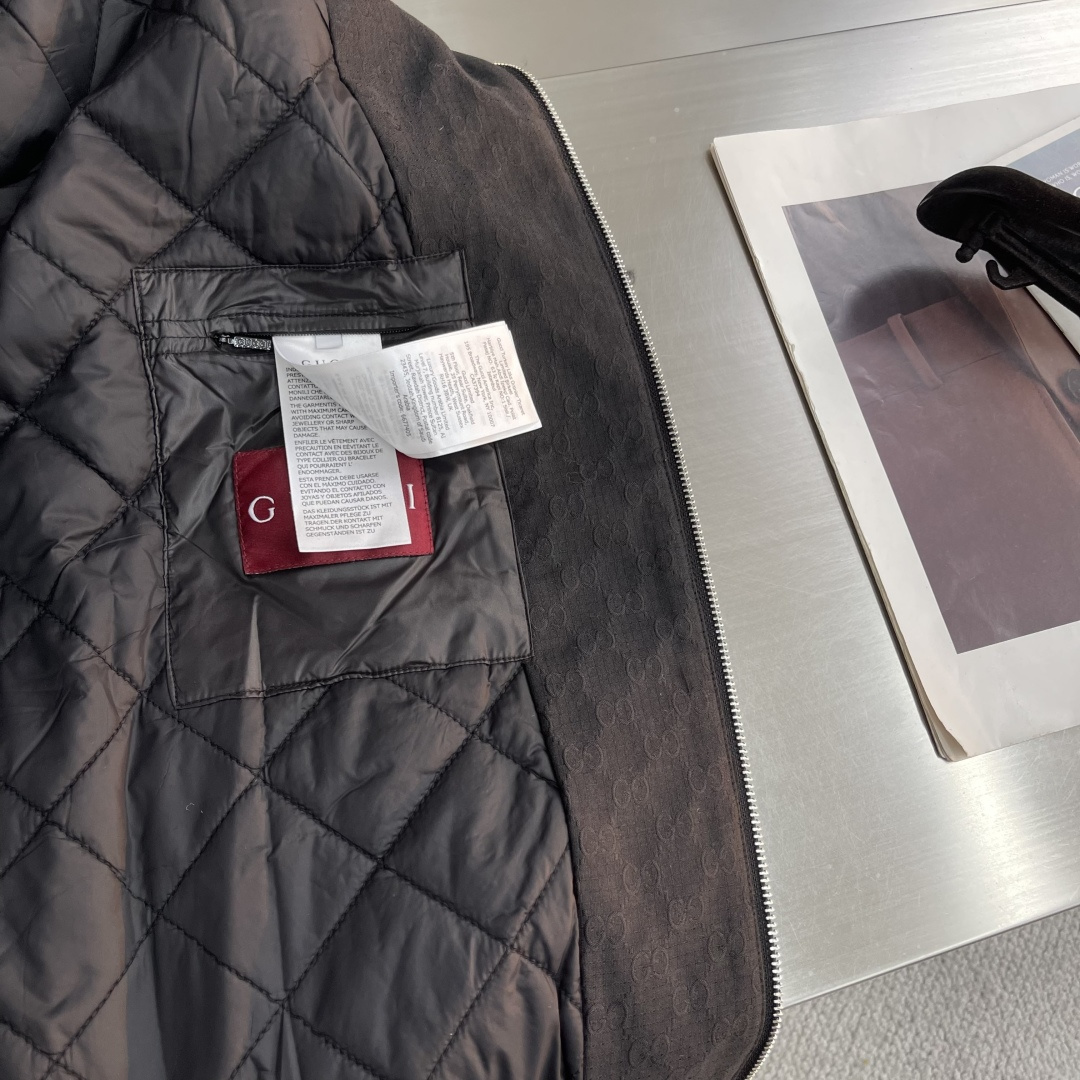 -GUCC 满印GG提花棉服定制黯金黑GG棉质微格织料以及双斜纹真丝方格夹层布 质感十足 厚重扎实 每一