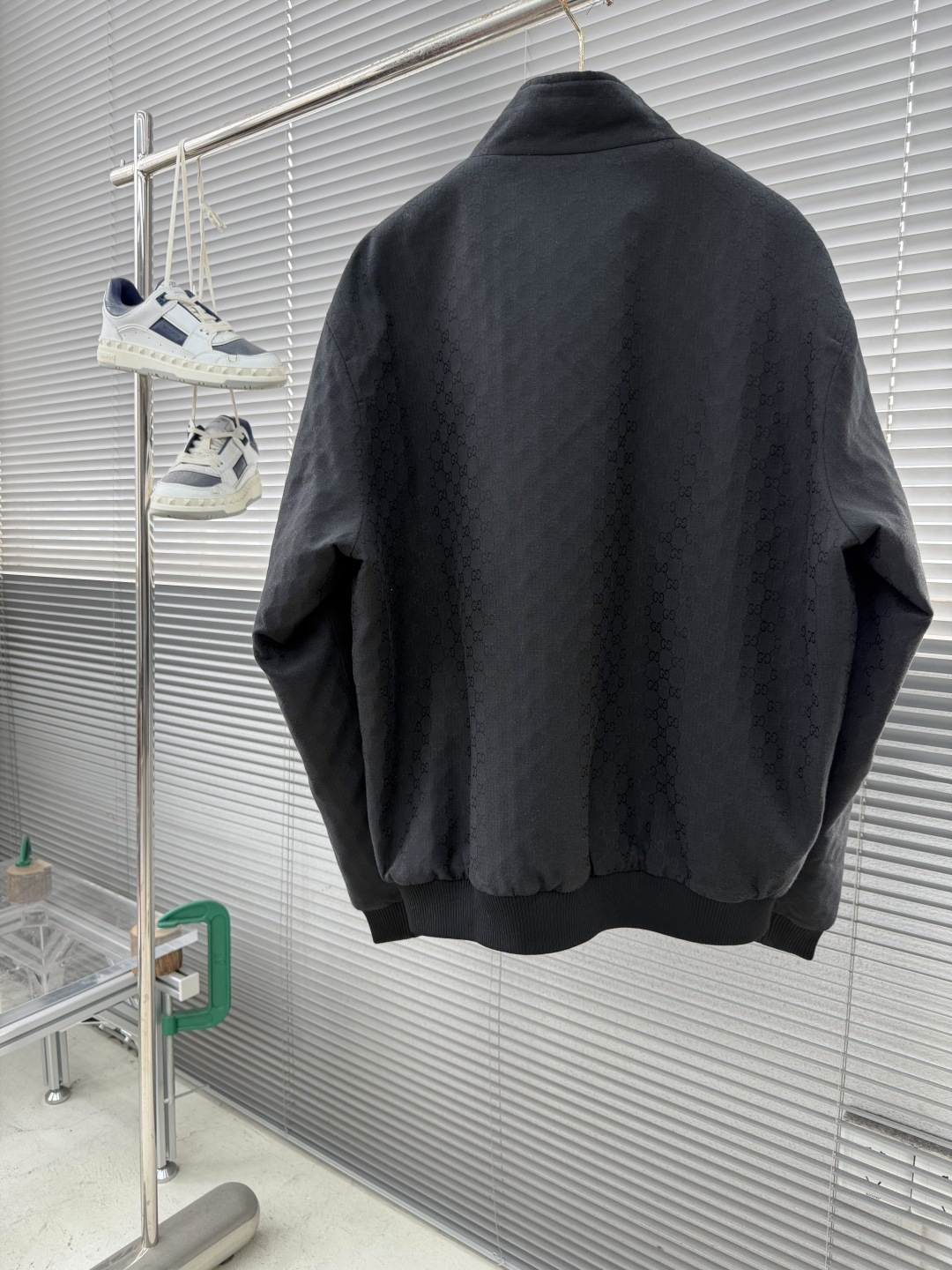 -GUCC 满印GG提花棉服定制黯金黑GG棉质微格织料以及双斜纹真丝方格夹层布 质感十足 厚重扎实 每一