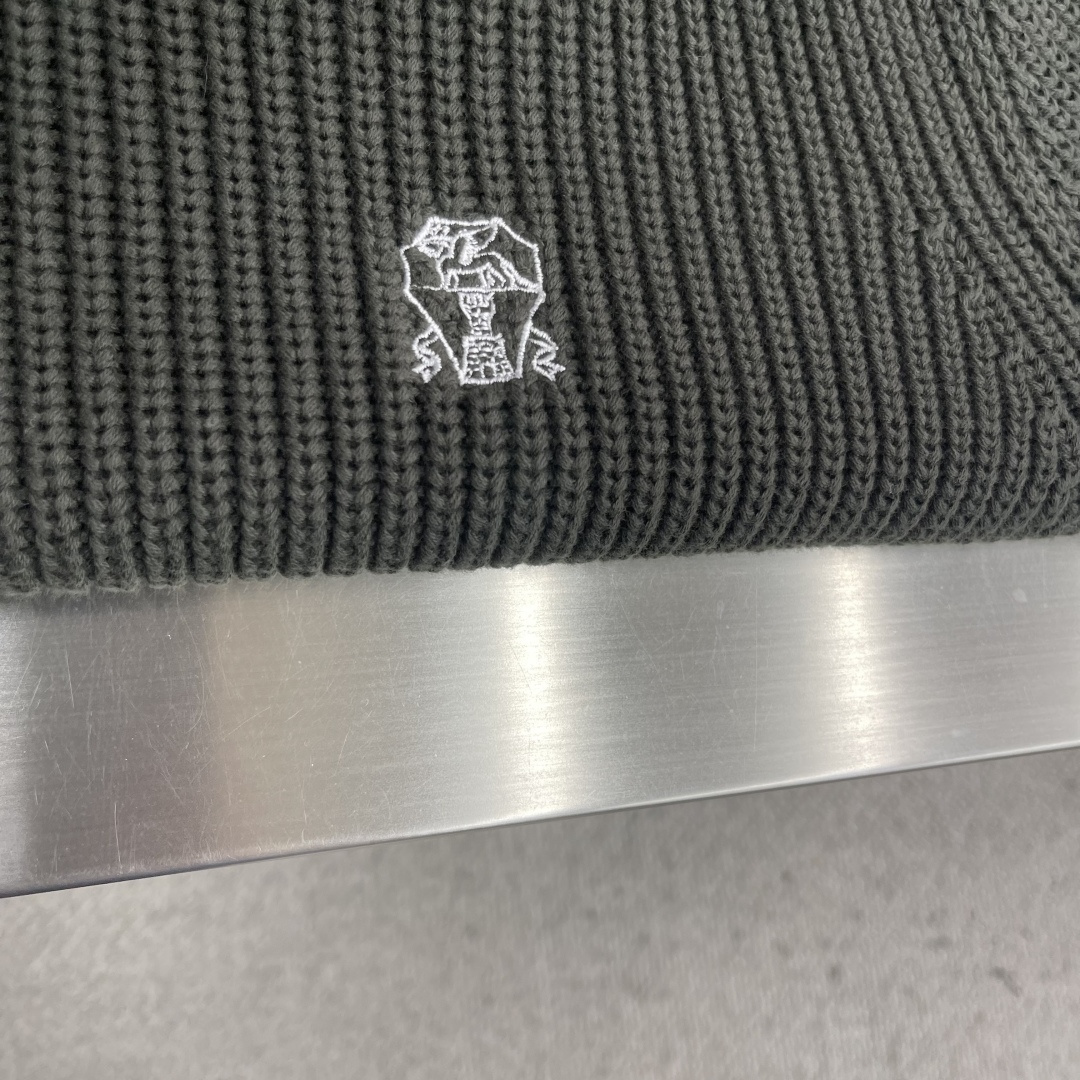 -Brunello Cucinelli- BC 拉链针织毛衣开开衫外套经典永不褪色实用与美观的相结合。独