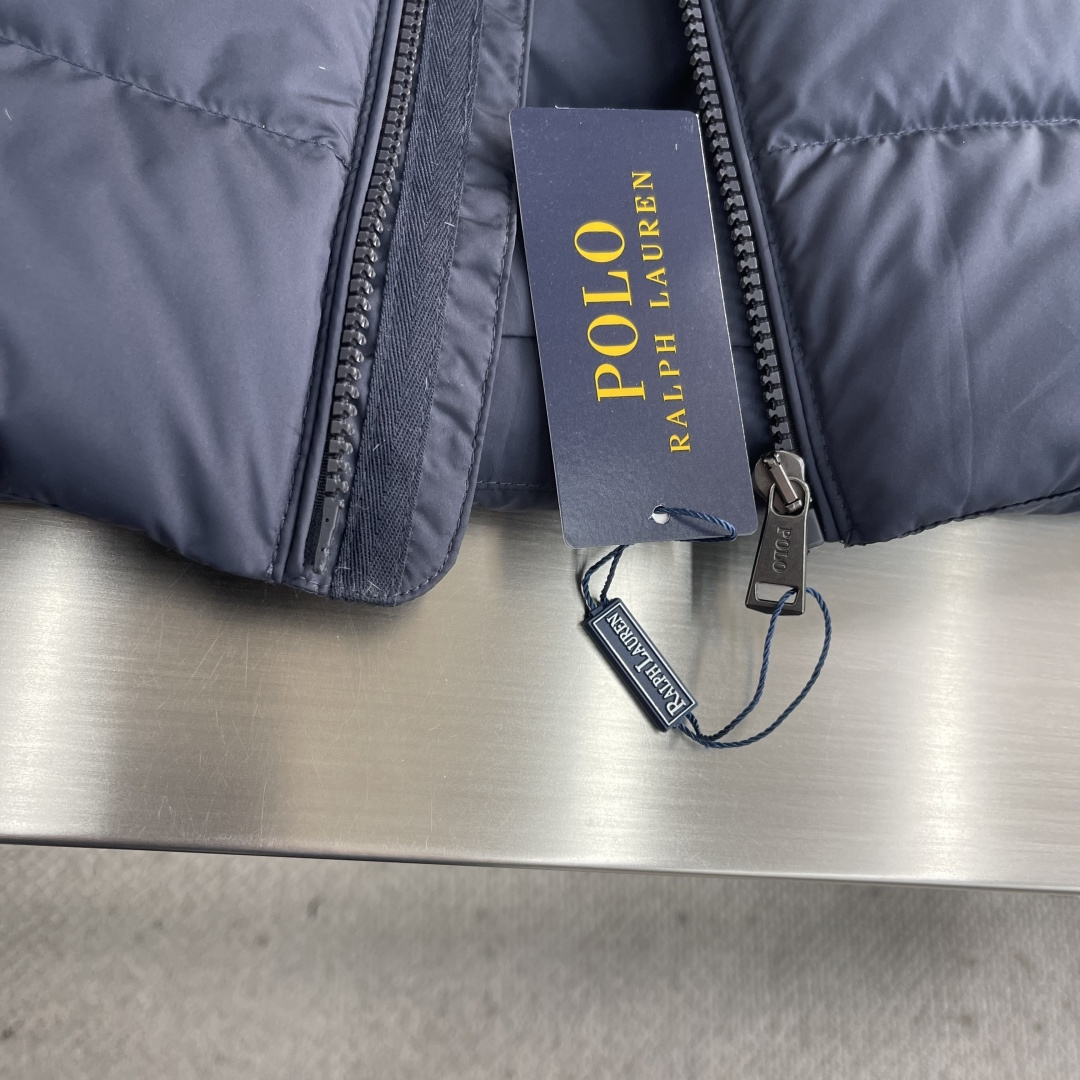 -Ralp🆕h Lauren 拉夫劳伦 轻便立领羽绒外套尼龙面料具有良好的防风防水性能，能有效阻挡外界风