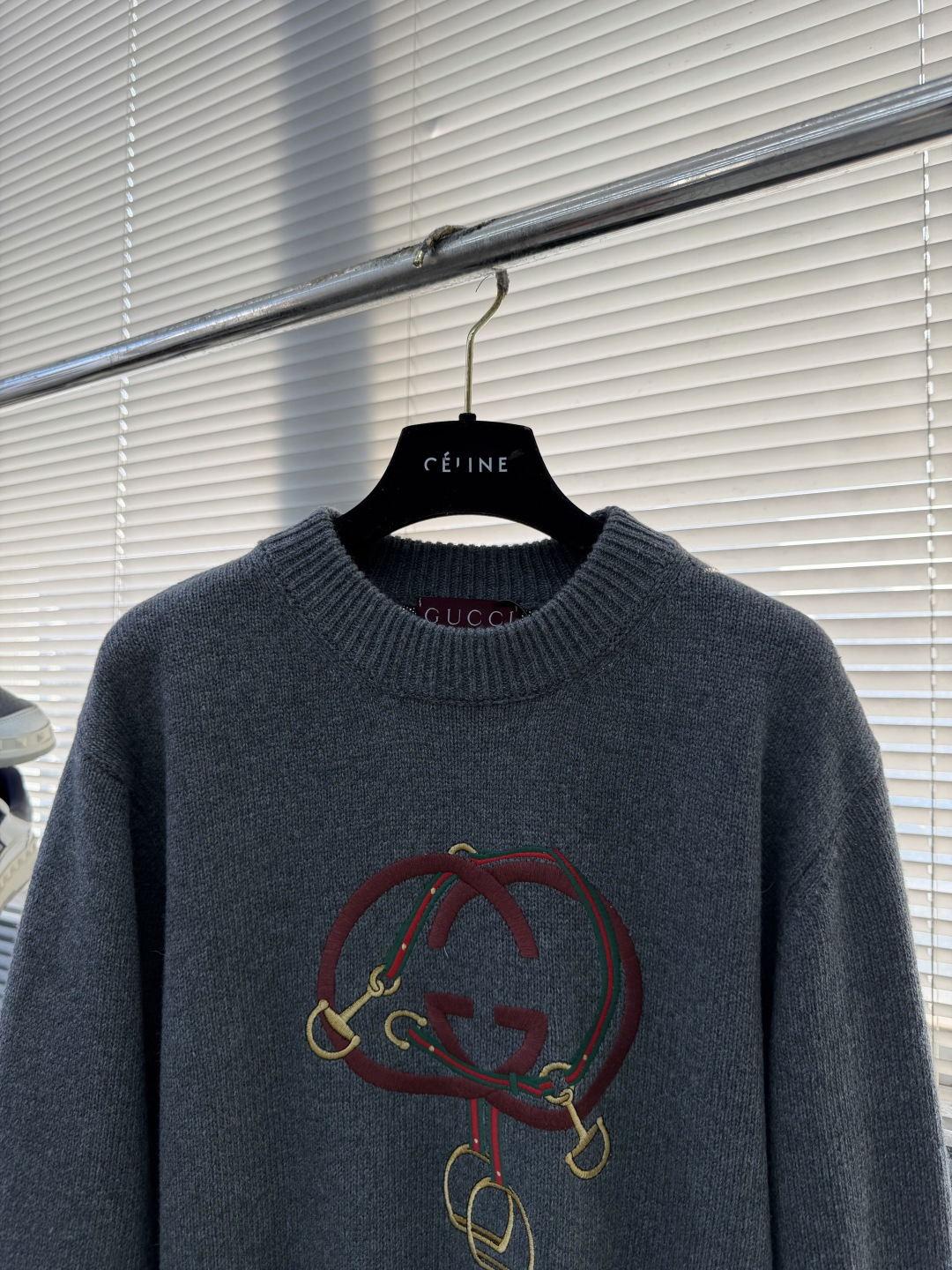 -GUCC 红灯笼双G刺绣针织衫采用50%羊毛，30%羊毛，10%羊绒，10%锦纶。原版定染定织。刺绣工