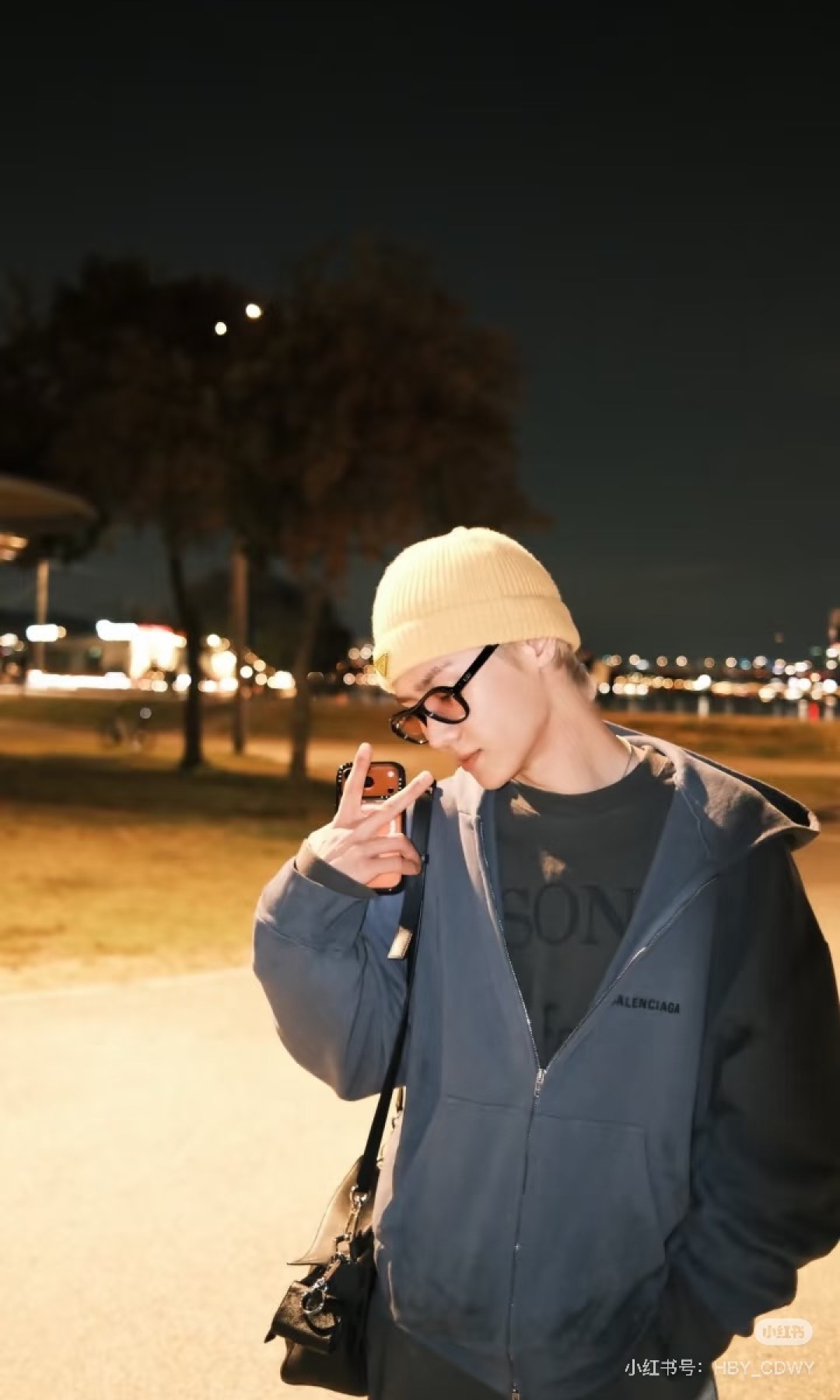 盟可睐 Moncler 高定典藏名品高定成衣时装外套连衣裙衬衫T恤 #86F57AA7 3