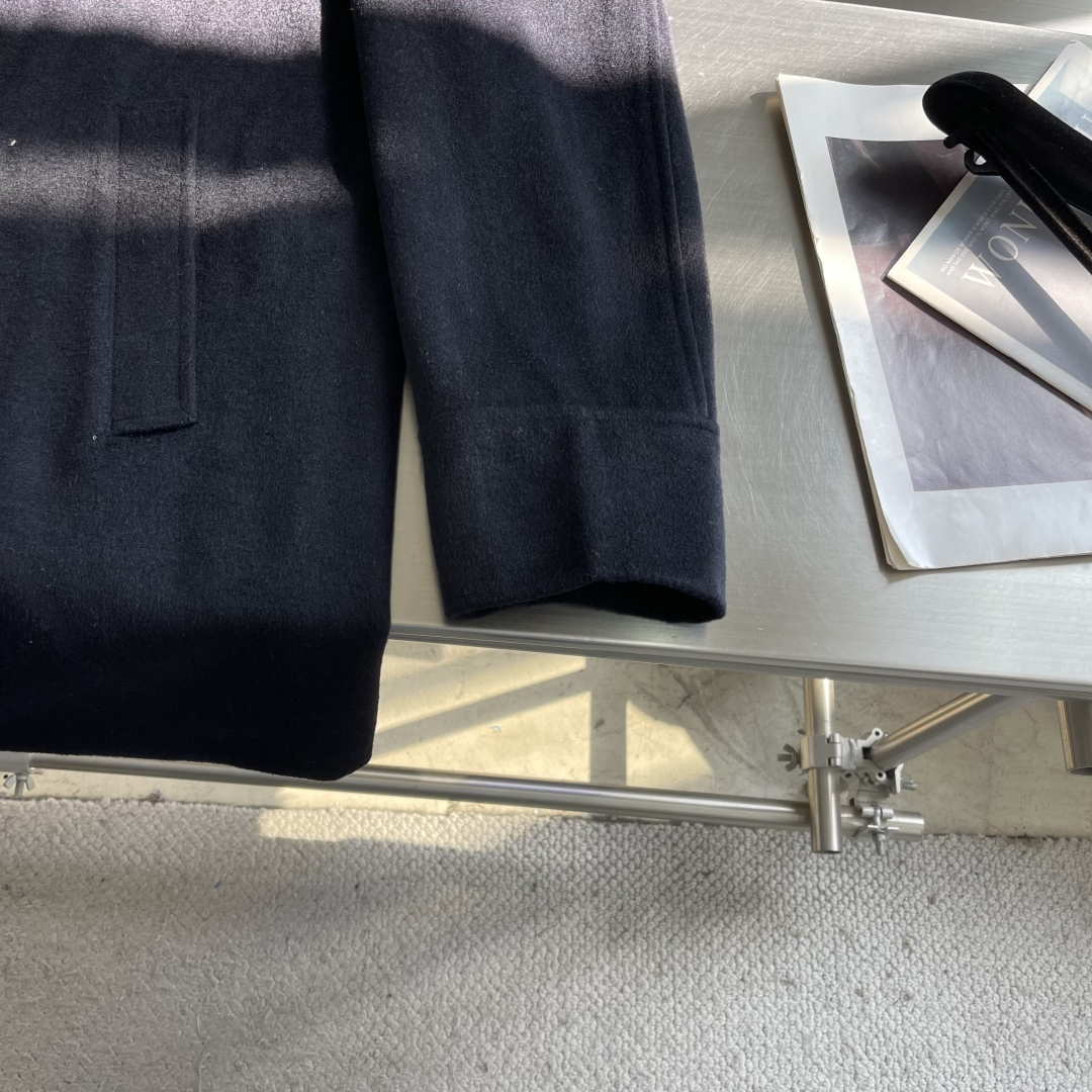 -BC 羊绒混纺羊毛夹克 意式匠艺，绒面革的优雅独白，羊绒之王的秋冬献礼源自意大利Solomeo工坊，以