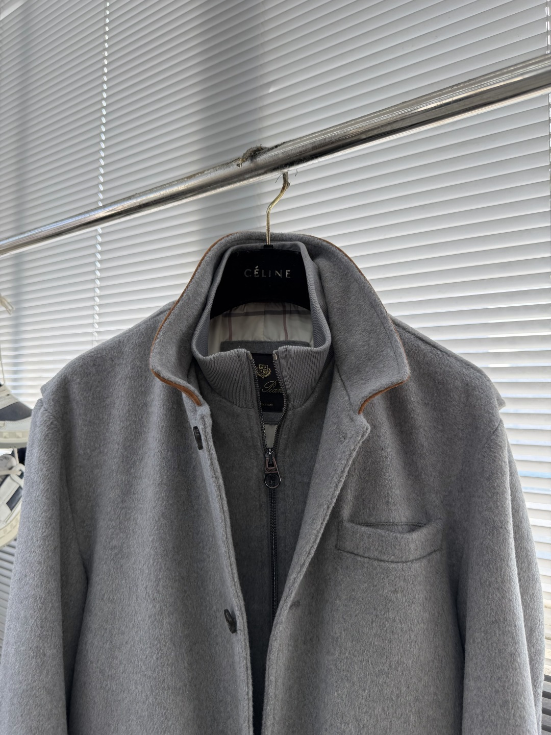 -Loro Piana 羊毛混纺双领夹克 意式精工，一衣多穿的秋冬哲学专为追求「极简高级感」与「功能性」