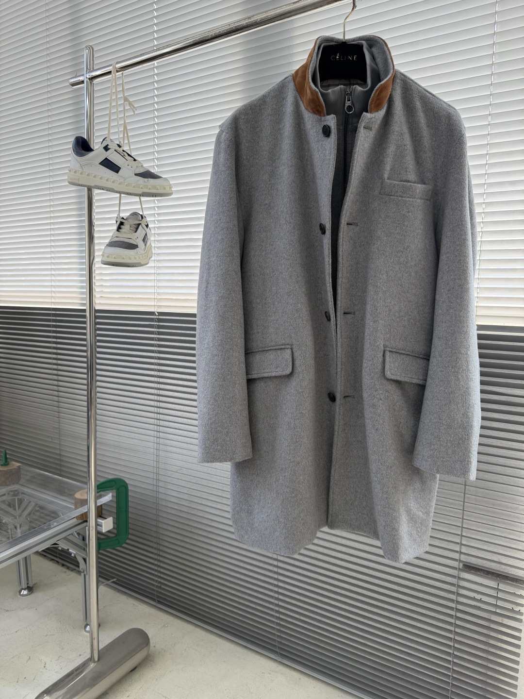 -Loro Piana 羊毛混纺双领夹克 意式精工，一衣多穿的秋冬哲学专为追求「极简高级感」与「功能性」