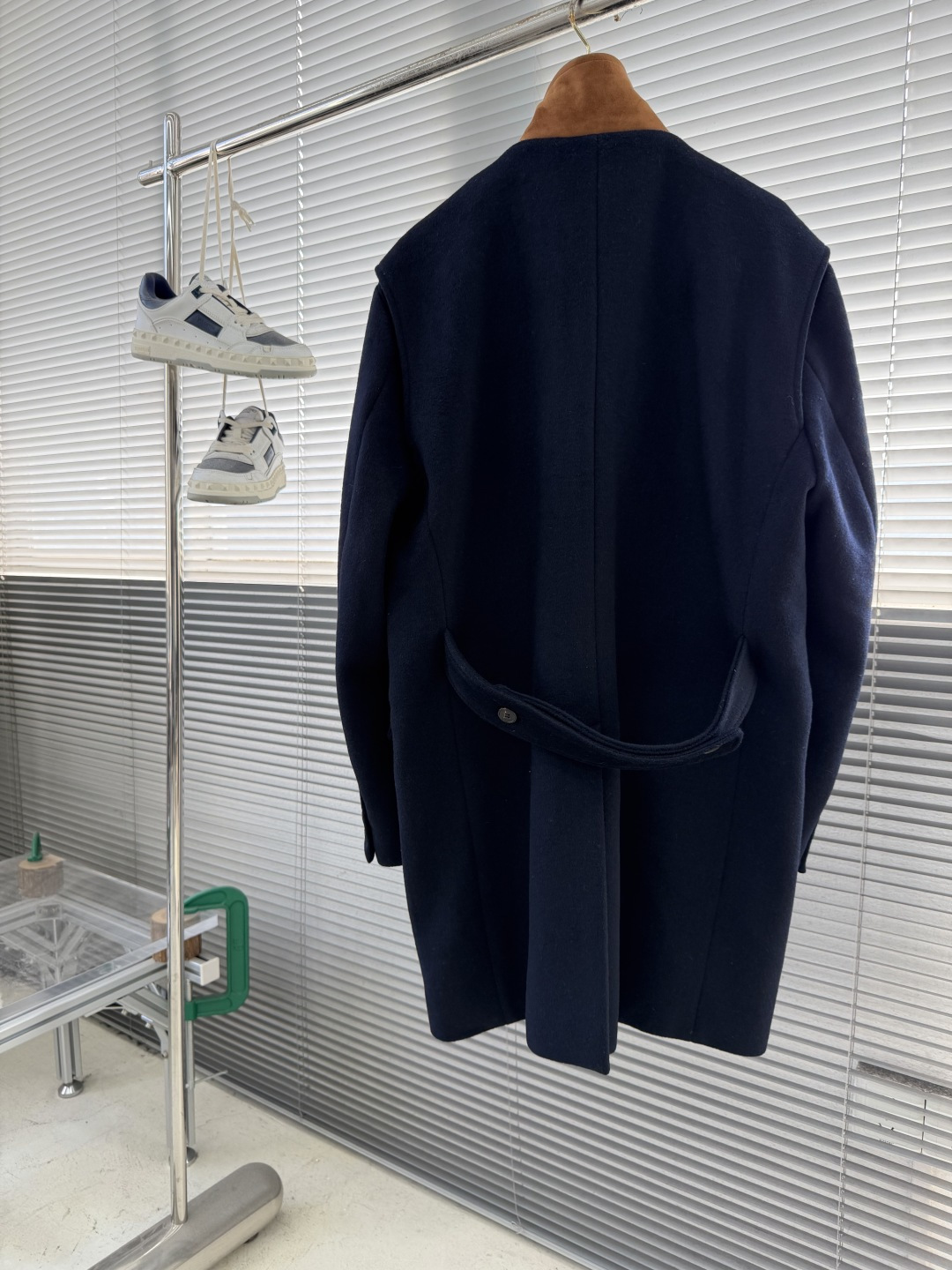 -Loro Piana 羊毛混纺双领夹克 意式精工，一衣多穿的秋冬哲学专为追求「极简高级感」与「功能性」