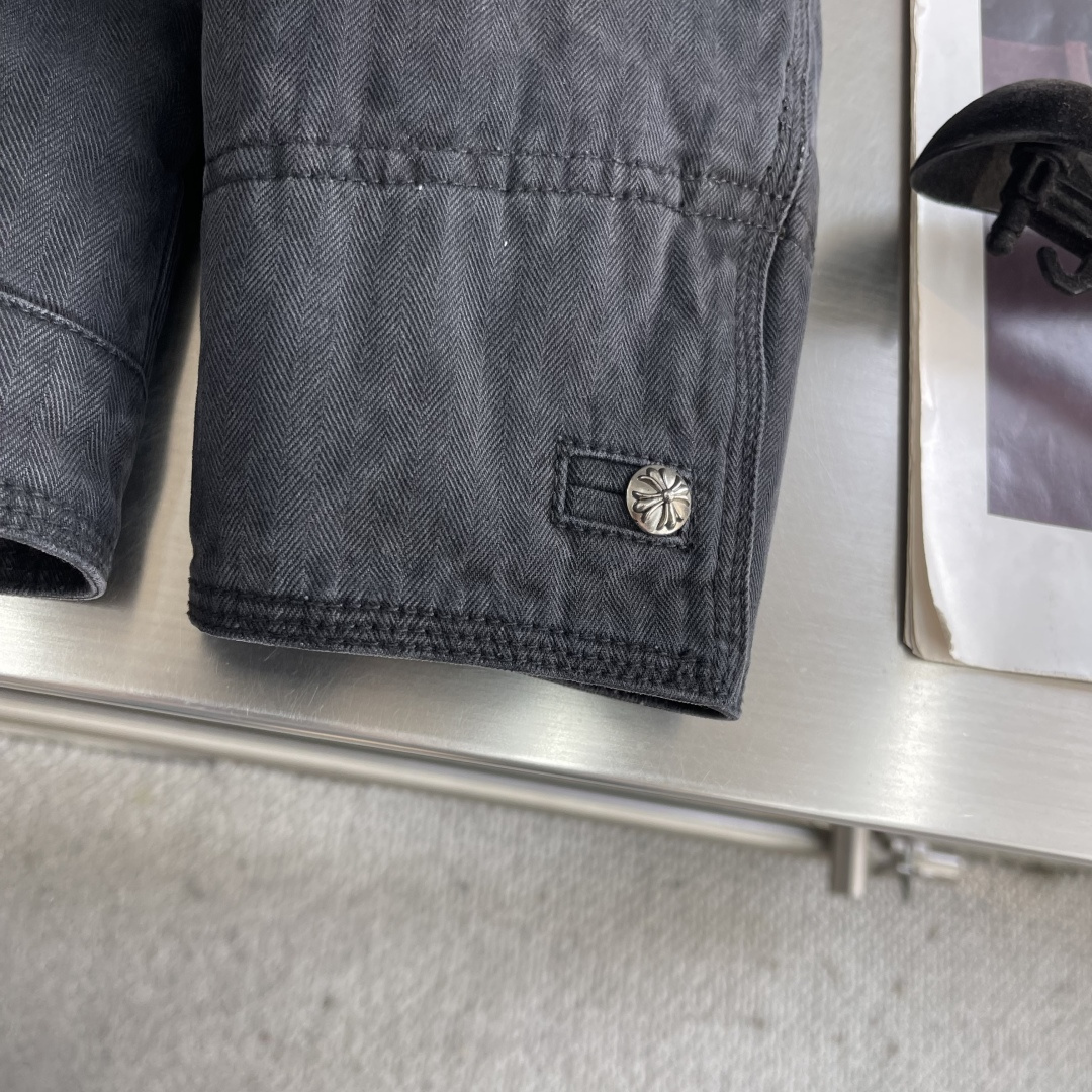 -CH 克罗心 25fw鱼骨纹水洗工装棉服大身面料采用根据YB定织鱼骨纹纯棉面料 具有立体 挺括效果里布