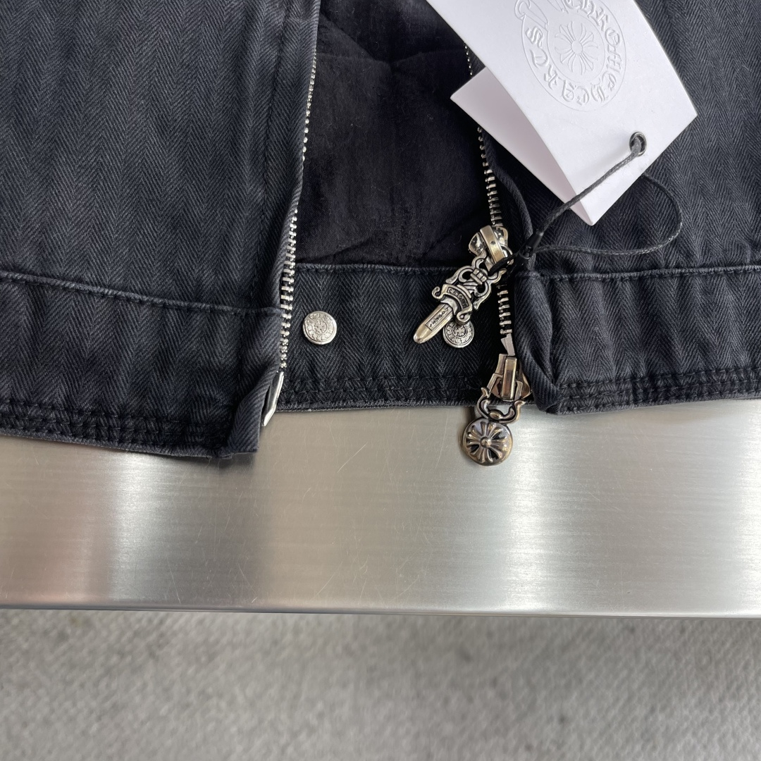 -CH 克罗心 25fw鱼骨纹水洗工装棉服大身面料采用根据YB定织鱼骨纹纯棉面料 具有立体 挺括效果里布