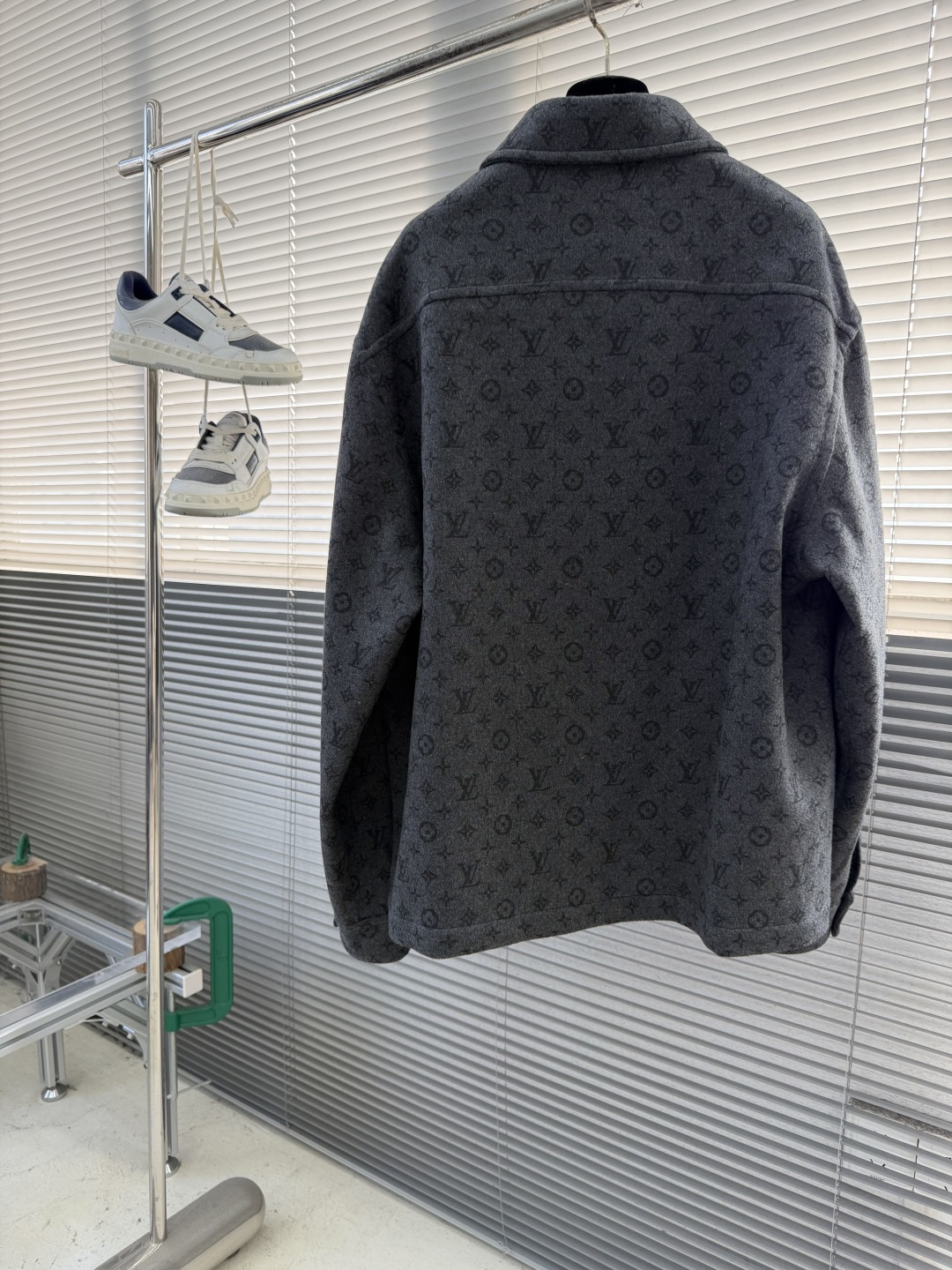 -驴牌 25fw满印衬衫式单排扣夹克外套定制560克70%羊毛混纺双面呢定位裁床手工包缝1:1订制辅料、