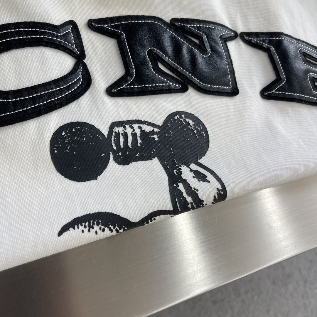 -Acne Studios 做旧徽标短袖定制雅棉双股绵柔平纹织物 柔软细腻 舒适贴肤 以纯粹与洁净的白色