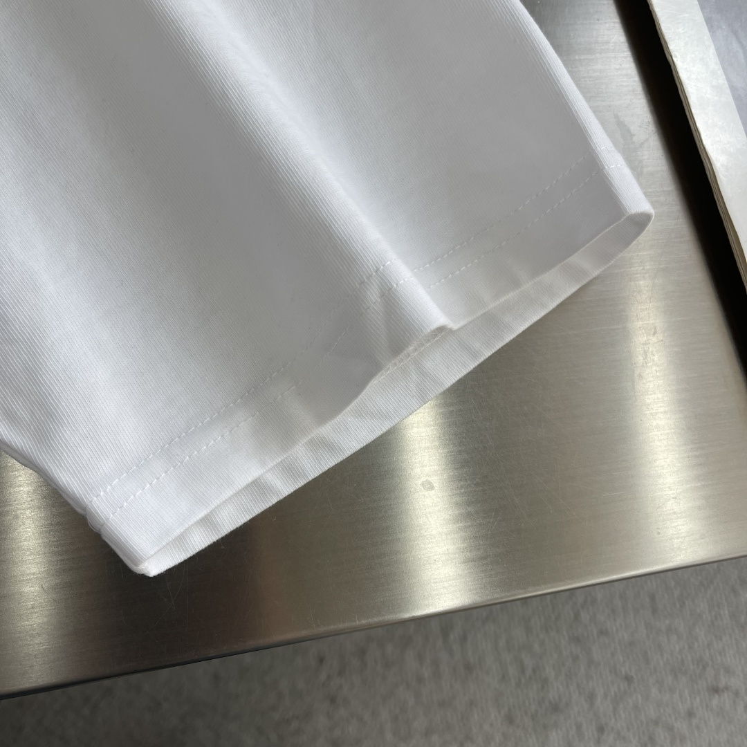 -Acne Studios 做旧徽标短袖定制雅棉双股绵柔平纹织物 柔软细腻 舒适贴肤 以纯粹与洁净的白色