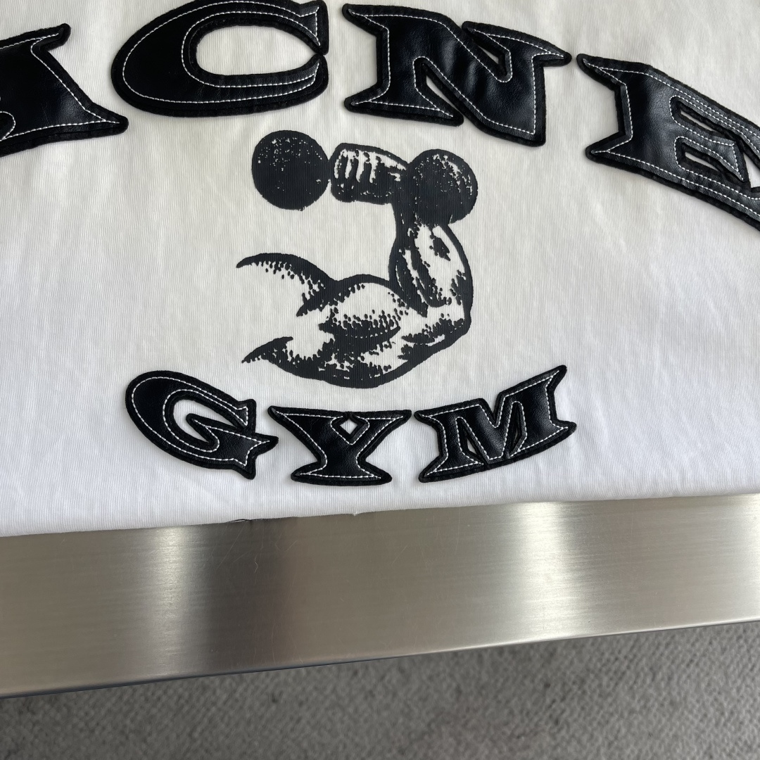 -Acne Studios 做旧徽标短袖定制雅棉双股绵柔平纹织物 柔软细腻 舒适贴肤 以纯粹与洁净的白色