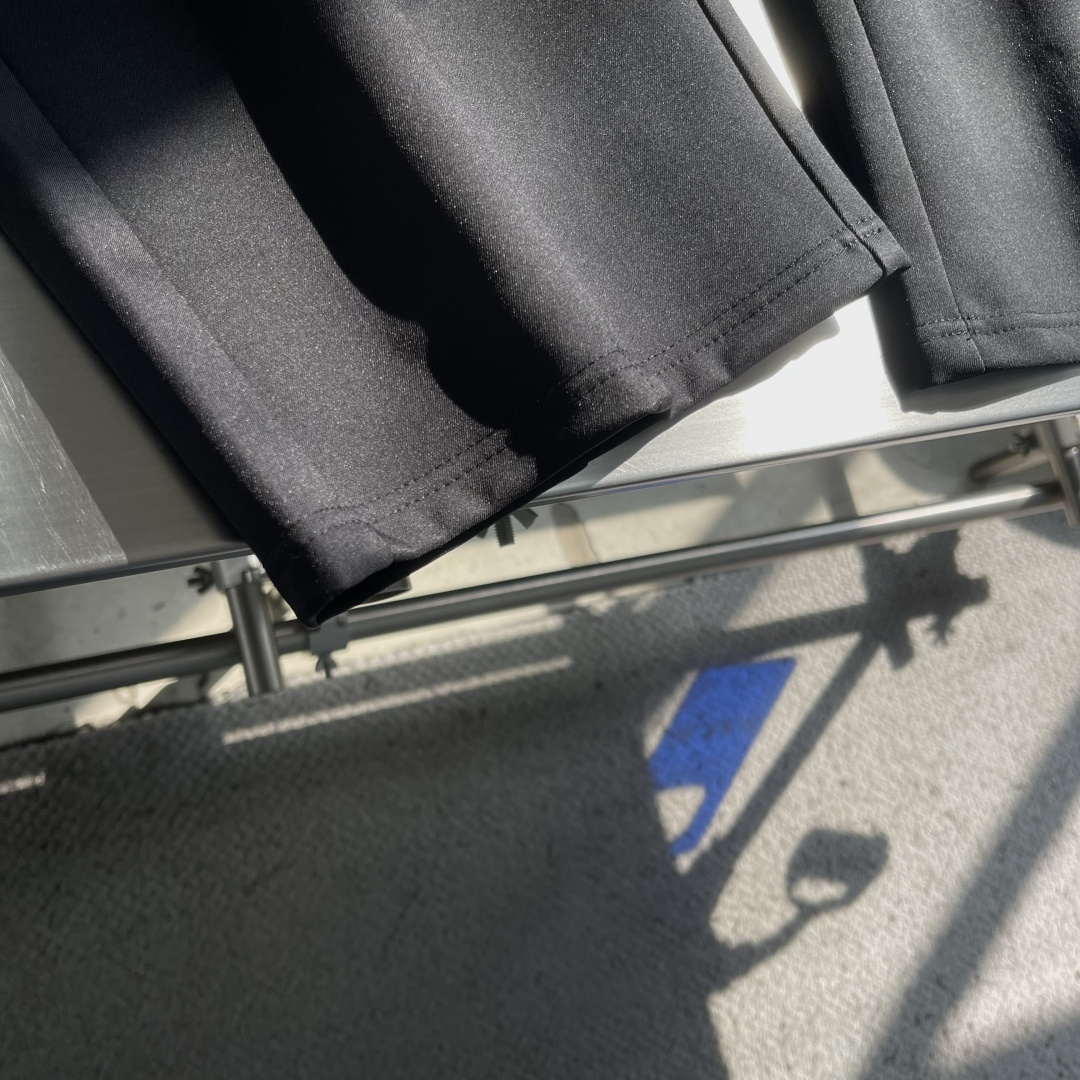 -Balenciag 2025fw最新爆款 双边3b字母 徽章刺绣 黑色抽绳卫裤 休闲裤 尺码 ：M-4