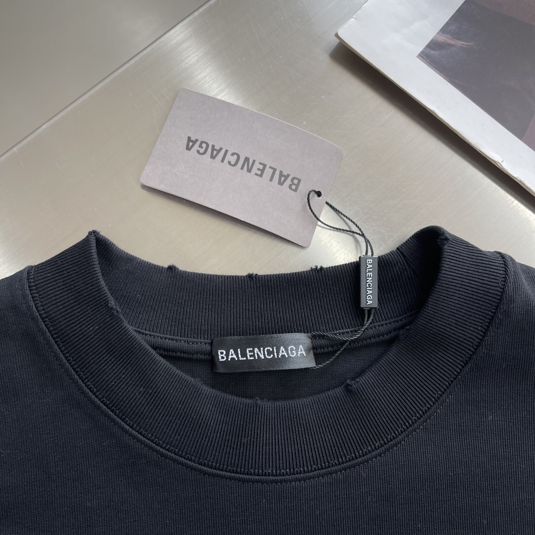 -Balenciag 26SS专柜同款 LOGO印花平纹针织圆领短袖T恤，正面和背面饰以3M植绒印花，采