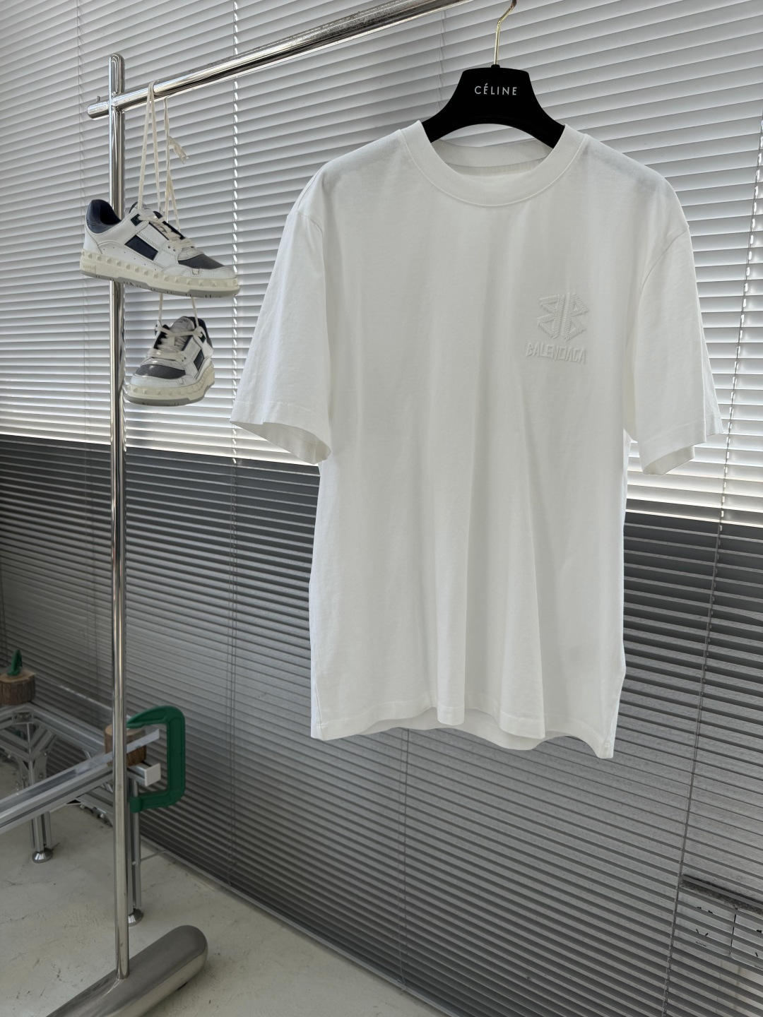 _ddH9sj3UZRkFJad_yU6rWAhbYRKC9w-fcfZj5Ww