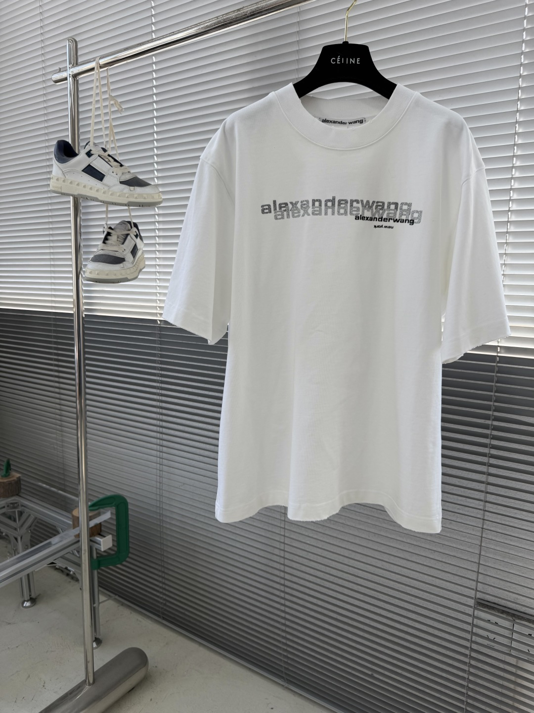 -Alexander Wang 2026SS春夏新款闪银粉对位印花短袖T恤，太帅了 印花发泡很有质感，采