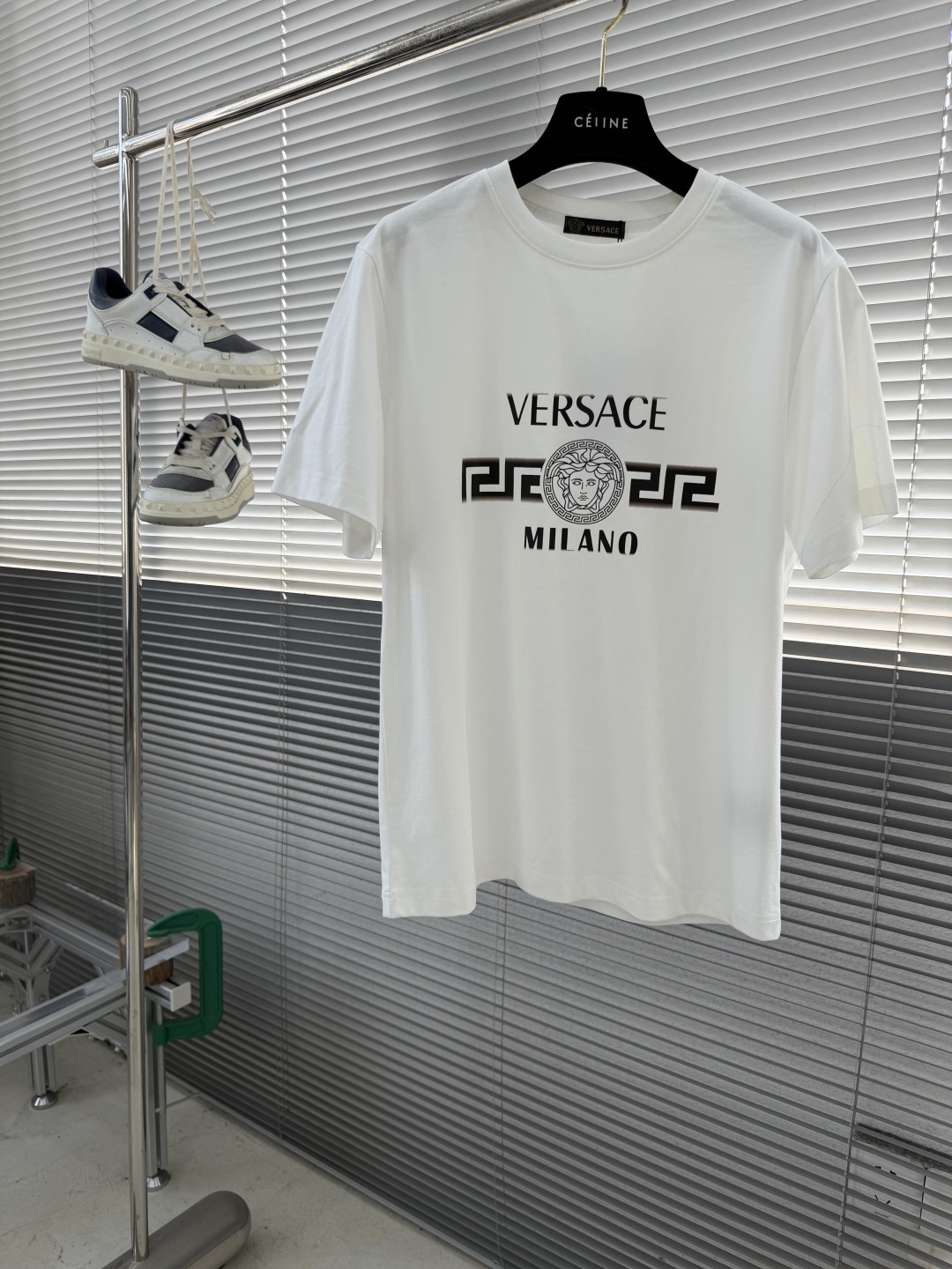 -Versac 2026新款印花圆领短袖T恤采用纯棉双纱面料，手感柔软细腻，颜色光泽度都超正，上身舒适透