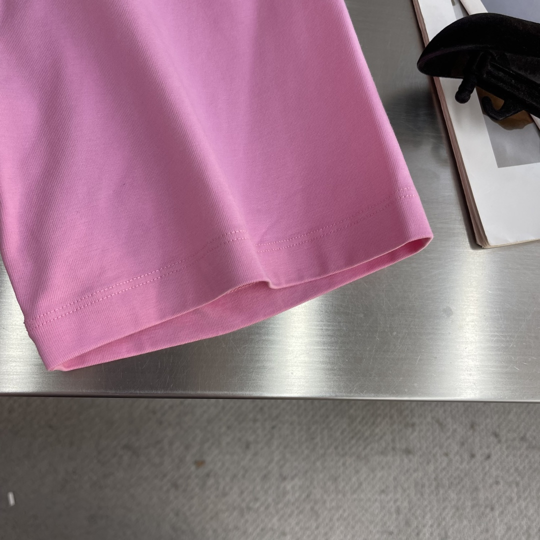 -LOEW 标识logo‼️短袖T恤经典Anagram印花T恤，采用280克新疆棉冰感索罗娜面料，面料凉