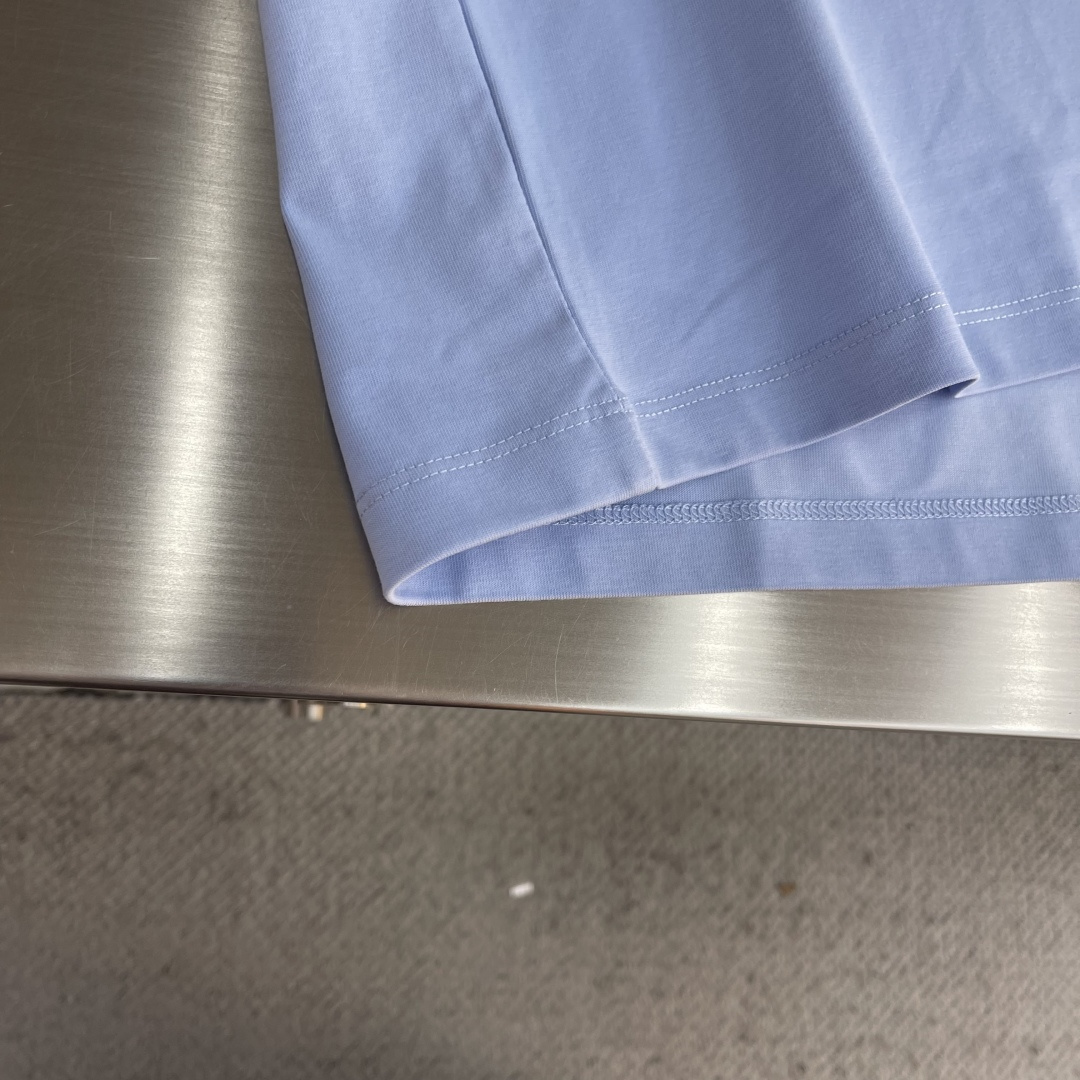 -LOEW 标识logo‼️短袖T恤经典Anagram印花T恤，采用280克新疆棉冰感索罗娜面料，面料凉