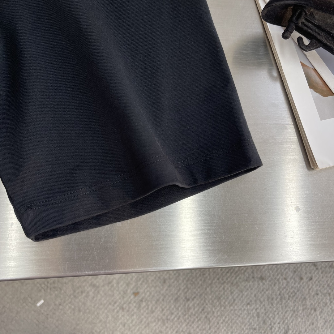 -LOEW 标识logo‼️短袖T恤经典Anagram印花T恤，采用280克新疆棉冰感索罗娜面料，面料凉