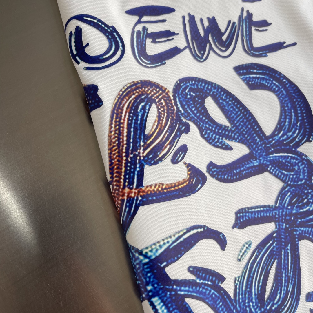 -LOEW 标识logo‼️短袖T恤经典Anagram印花T恤，采用280克新疆棉冰感索罗娜面料，面料凉