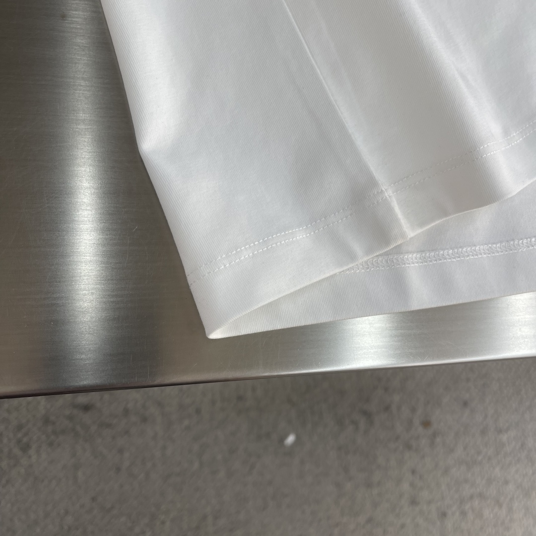 -LOEW 标识logo‼️短袖T恤经典Anagram印花T恤，采用280克新疆棉冰感索罗娜面料，面料凉