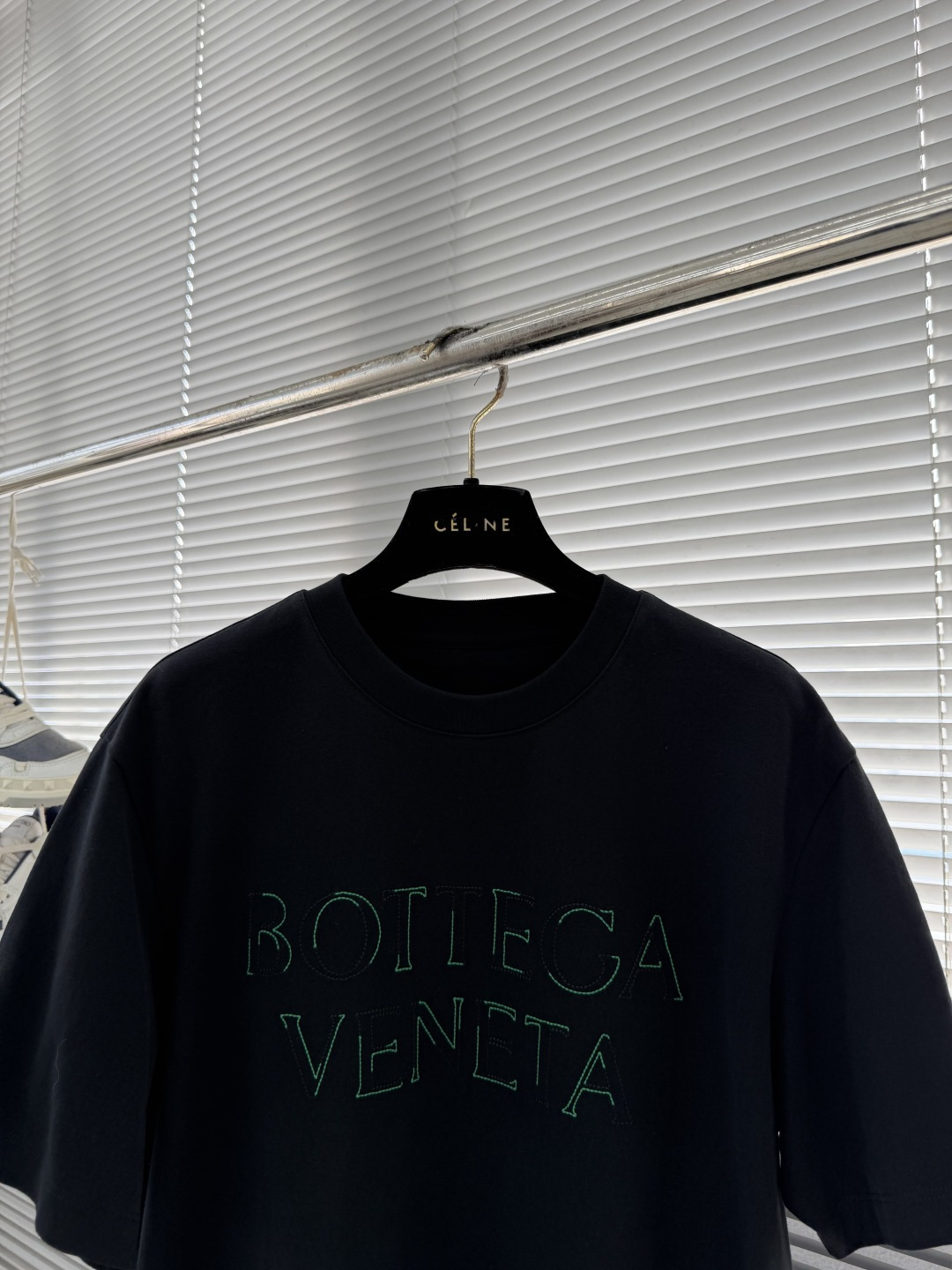 -BV 2026春夏系列短袖T恤码数：M-5XL 微阔版型绒感双纱面料。面料表面食毛做磨毛工艺肌理平整，