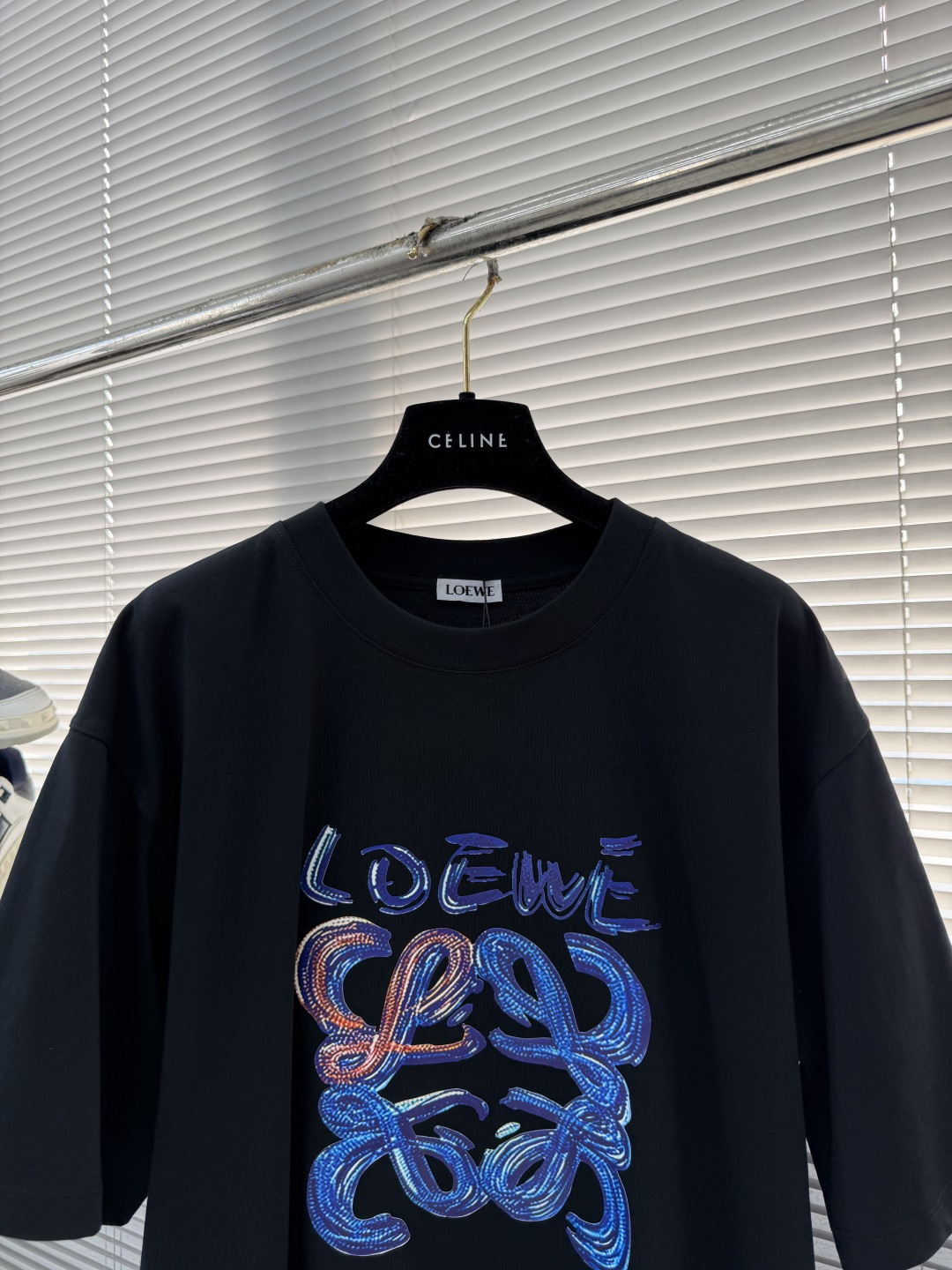 -LOEW 标识logo‼️短袖T恤经典Anagram印花T恤，采用280克新疆棉冰感索罗娜面料，面料凉