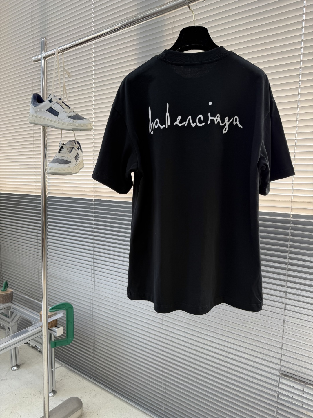 -Balenciag 爱心T恤。双纱32支260克，原版开发定织面料工艺洗水处理 厚实感十足 质感区别市