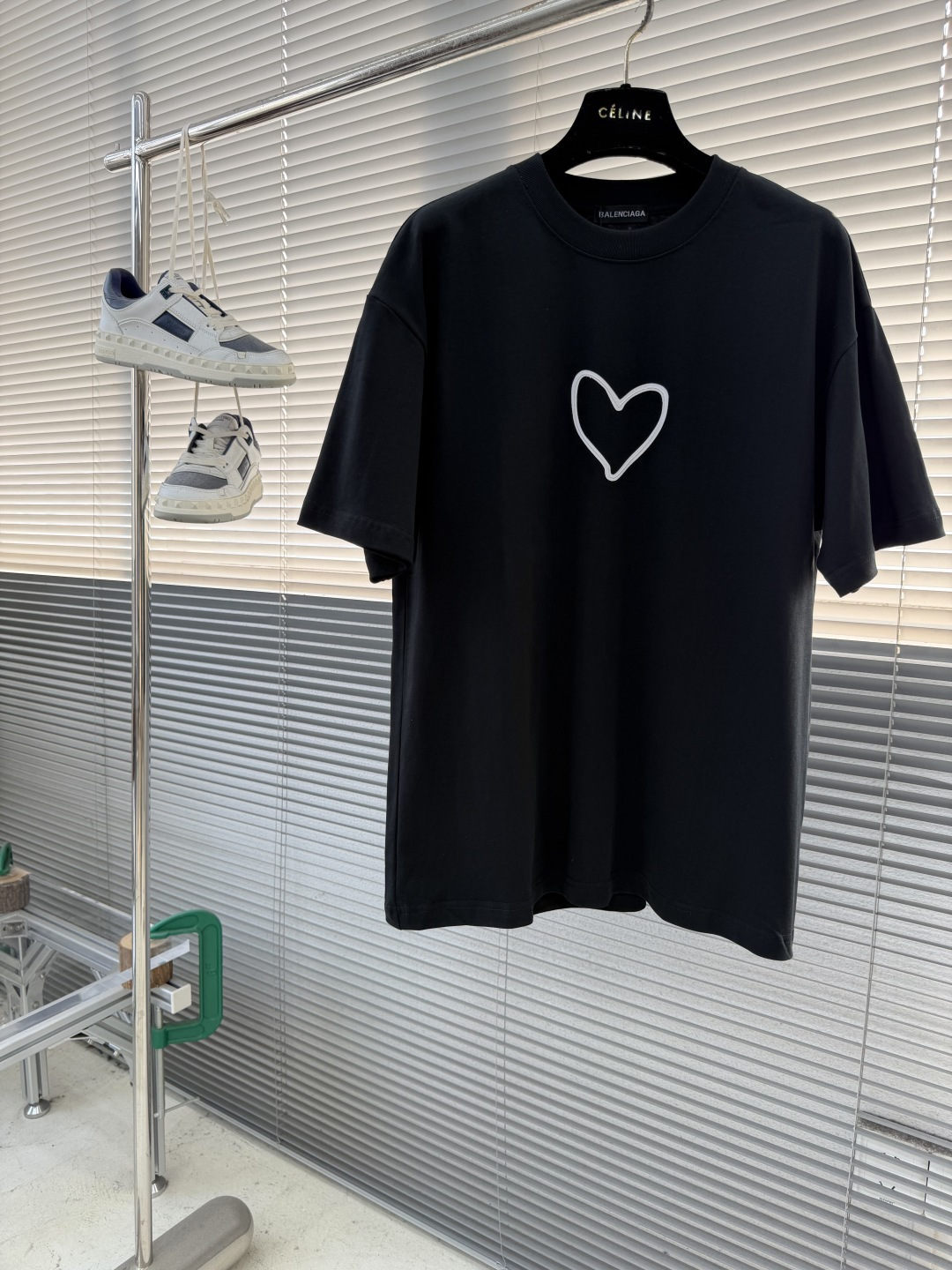 -Balenciag 爱心T恤。双纱32支260克，原版开发定织面料工艺洗水处理 厚实感十足 质感区别市