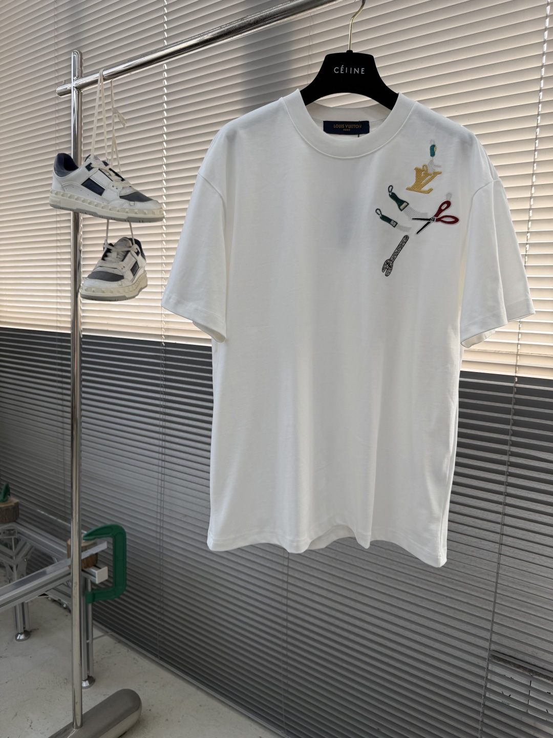 -驴牌 2026春夏新款短袖圆领T恤。高端订制 设计前卫时尚！品牌logo重工艺设计 高端定制精棉面料.