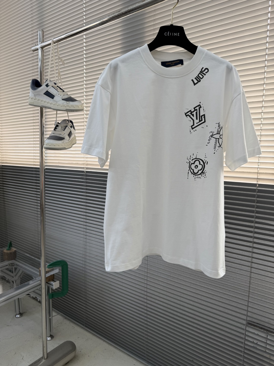 -驴牌 2026春夏新款短袖圆领T恤。高端订制 设计前卫时尚！品牌logo重工艺设计 高端定制精棉面料.