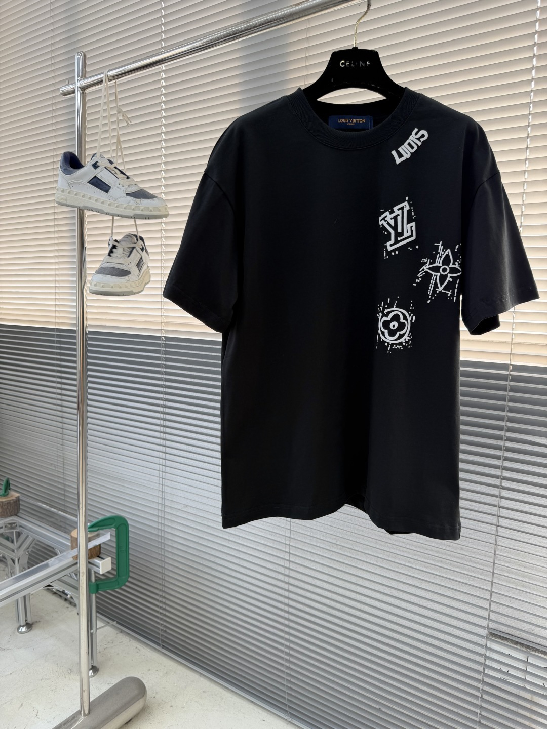 -驴牌 2026春夏新款短袖圆领T恤。高端订制 设计前卫时尚！品牌logo重工艺设计 高端定制精棉面料.