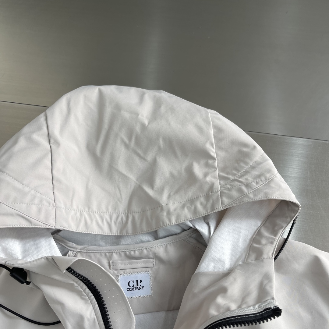 -CP 连帽拉链风衣材质 软壳尺码：S-XXL S M L XL 2XL衣长 6668 7072 74胸