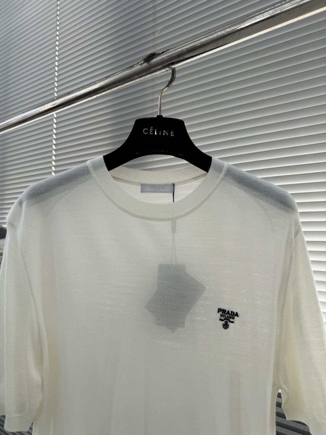 -PRAD 经典LOGO刺绣羊毛圆领短袖60支拉菲尔55%羊毛采用德国（STOLL）16针进口织机进口刺
