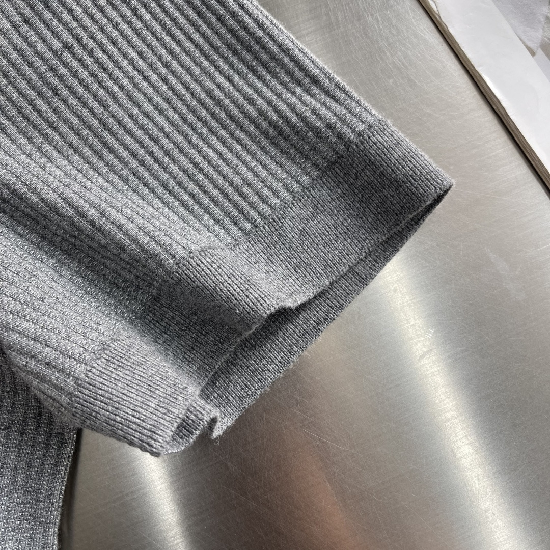 -Loro Piana 26春夏新款冰感竖纹针织面料，打造立体质感，告别平面单调，视觉触感双高级，金属拉