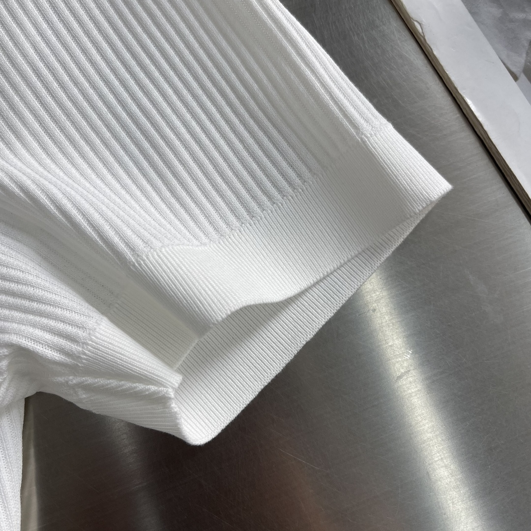 -Loro Piana 26春夏新款冰感竖纹针织面料，打造立体质感，告别平面单调，视觉触感双高级，金属拉