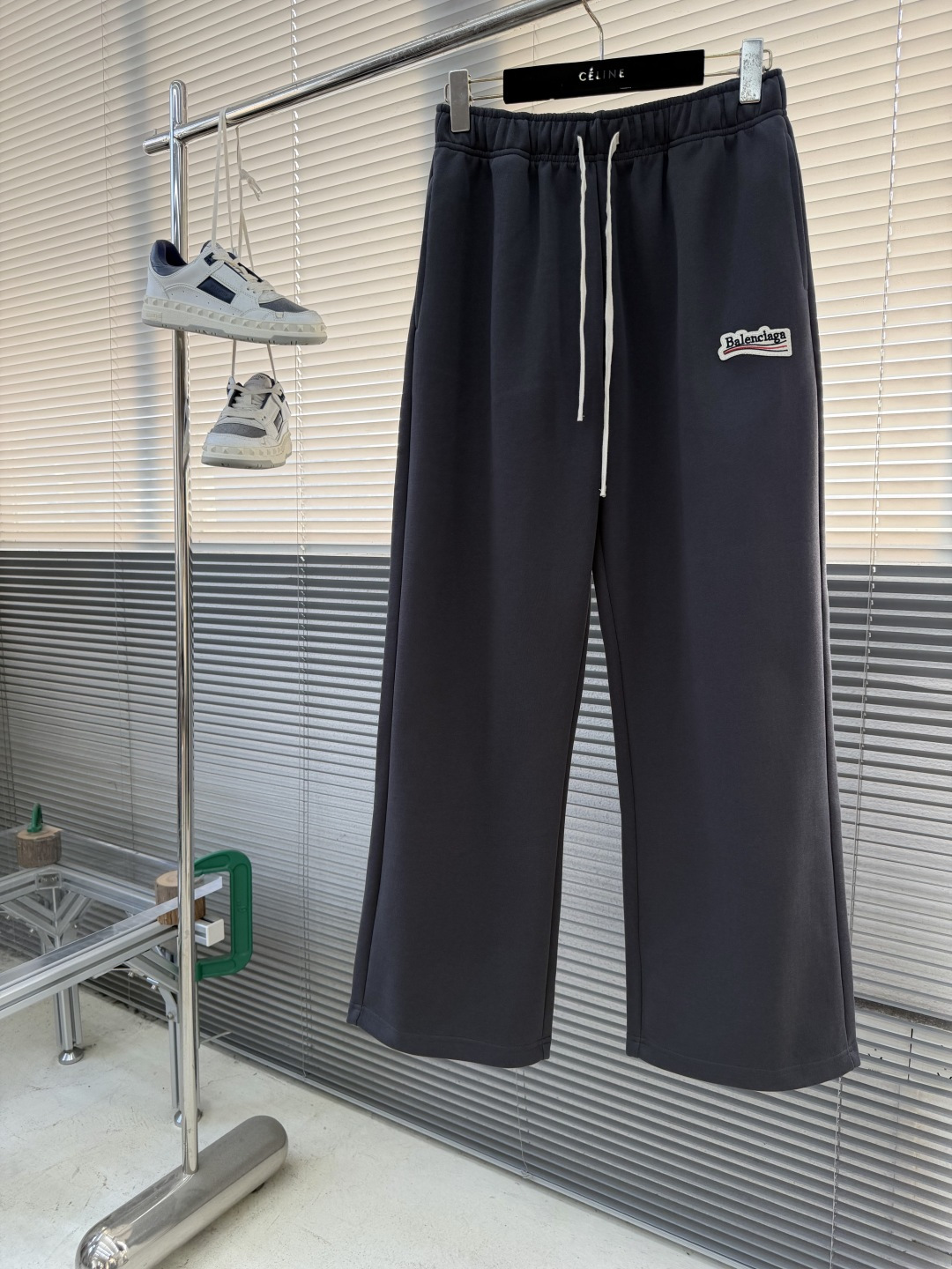 _djA9s3uTj4c6VO2xwyay96Yn7qC3p1_1QsqM0vw