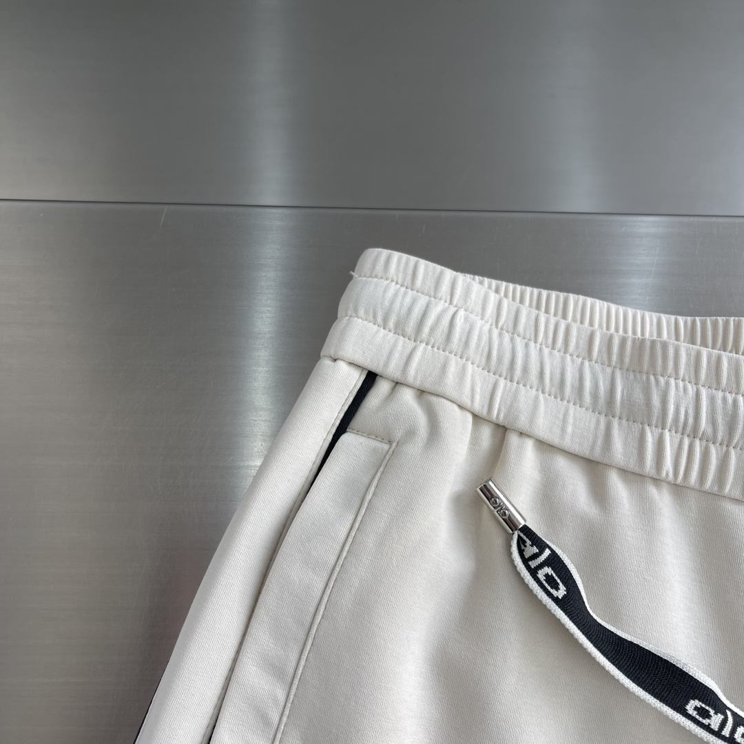 -alo 2026春夏新款铜氨丝莫代尔空气层休闲卫裤，裤身上刺绣标志性品牌标识，客供定制品牌刻印五金配件