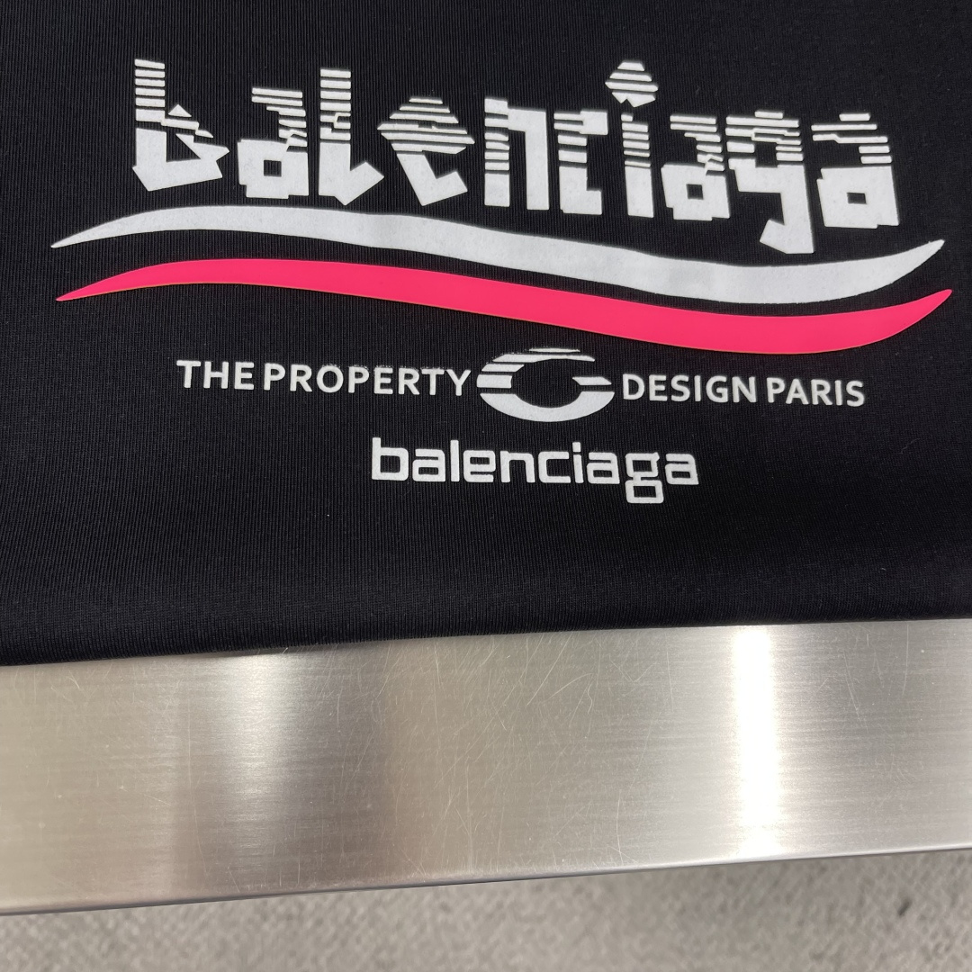 -Balenciag 2026春夏新款短袖T恤定制纯棉字母logo贴布印花颜色：黑色 白色 码数：M L