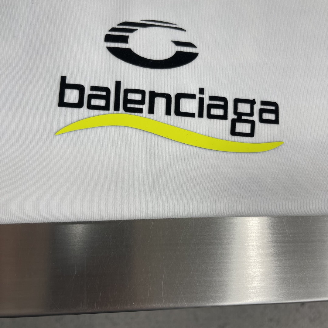 -Balenciag 2026春夏新款短袖T恤定制纯棉字母logo贴布印花颜色：黑色 白色 码数：M L