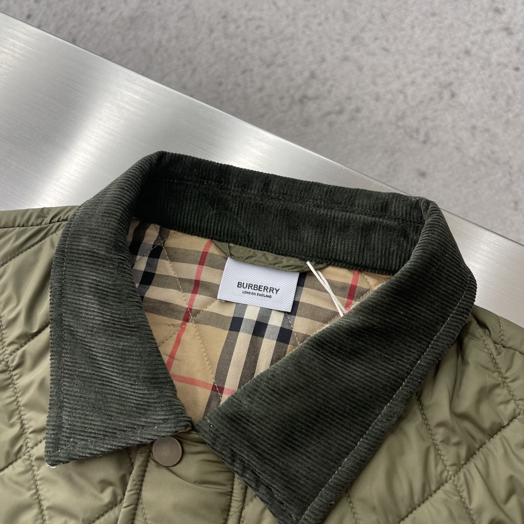 -BBR 新款翻领绿色格子棉服面料：100%聚酯纤维里料：100%棉手洗洗涤温度不高于30C填充物：55