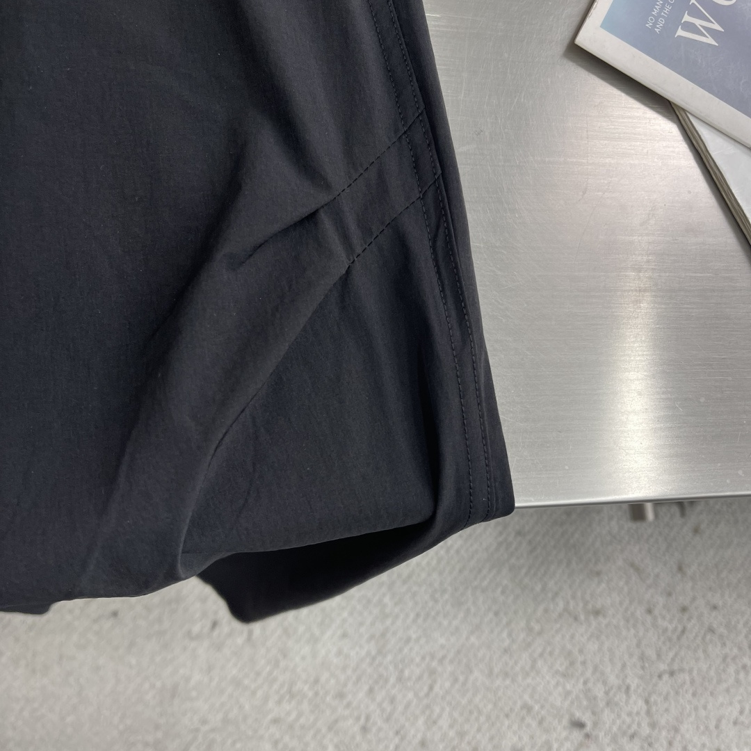 -驴牌 2026ss早春新品 男士精品休闲裤顶级面料休闲裤，最新款上身版型无敌正!绝对可以闭眼收的一款此