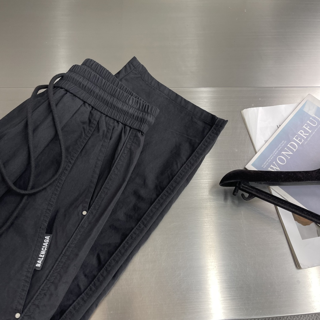-Balenciag 2026春季最新爆款时尚休闲休闲裤 进口原版面料，独特设计，顶级刺绣工艺字母图案装
