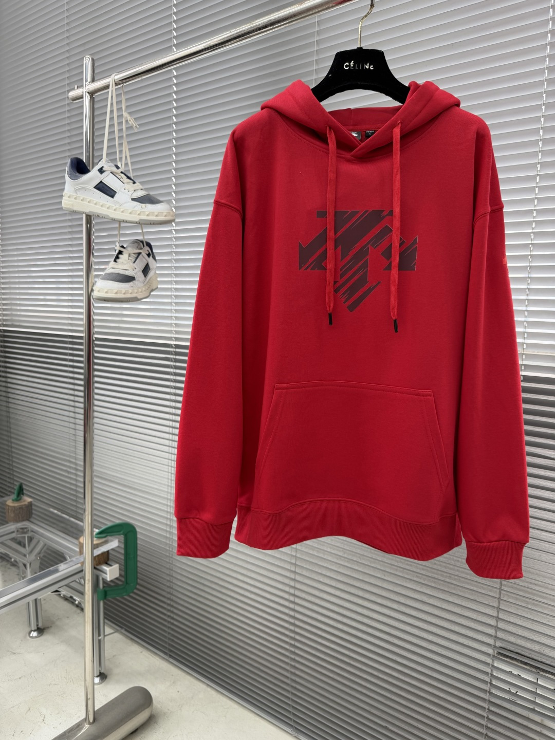 _dn69sf3VmZ6t6bLWYx1iYA9SIHyChZB1VyVXA7A