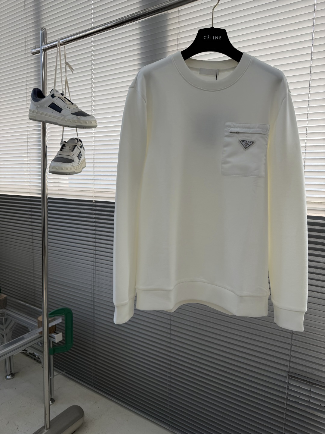 _dli9sB93Ov6QMoMwdW-vLuNPJjM4q5IBuLN3h0A