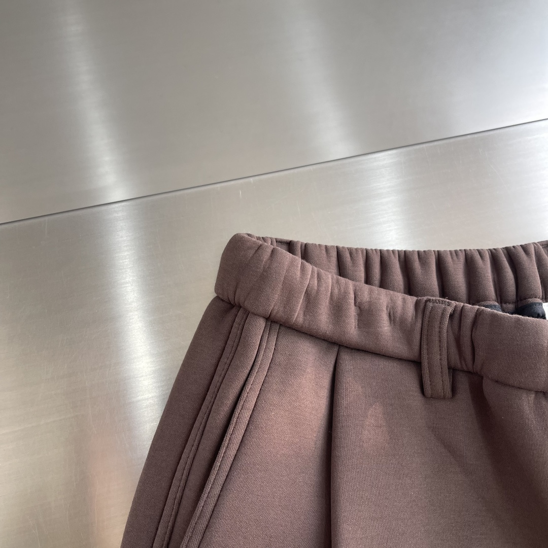 -CELIN 2026早春新款章仔logo刺绣休闲运动卫裤，适合各种场合，百搭款式不挑人，懒人的必备单品