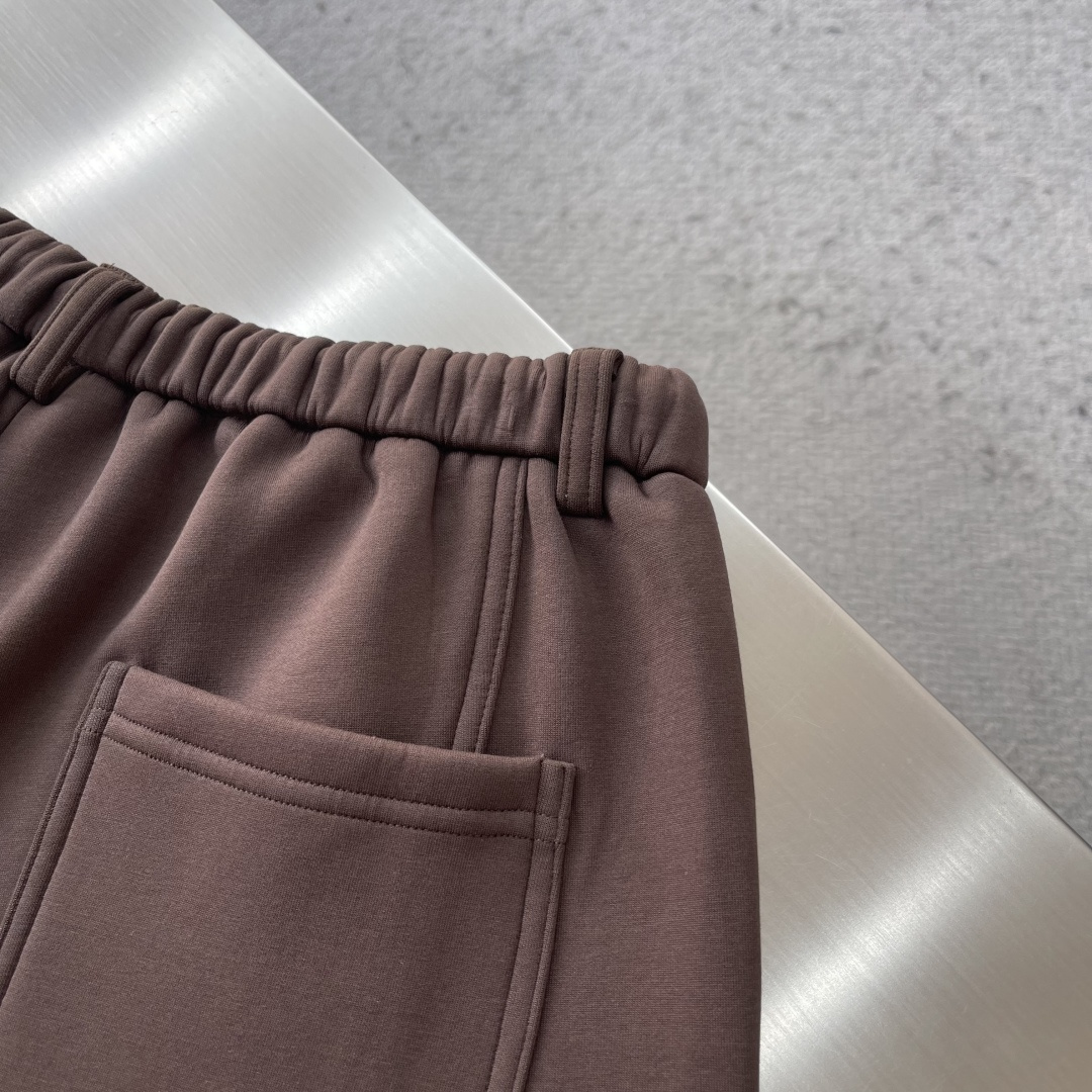 -CELIN 2026早春新款章仔logo刺绣休闲运动卫裤，适合各种场合，百搭款式不挑人，懒人的必备单品